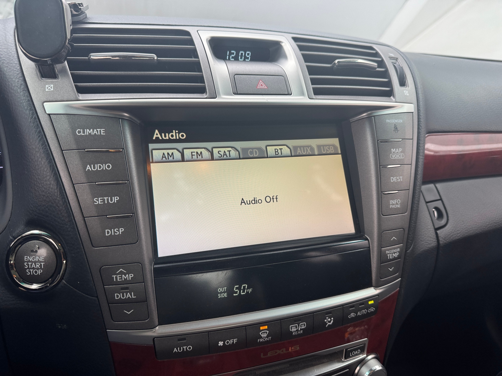 Thumbnail: 2012 Lexus LS - 3