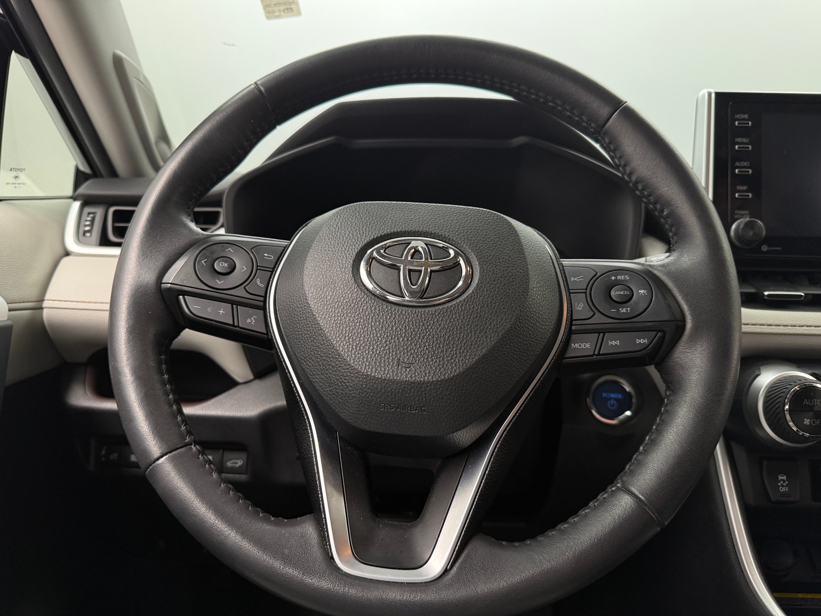 Thumbnail: 2021 Toyota RAV4 - 4