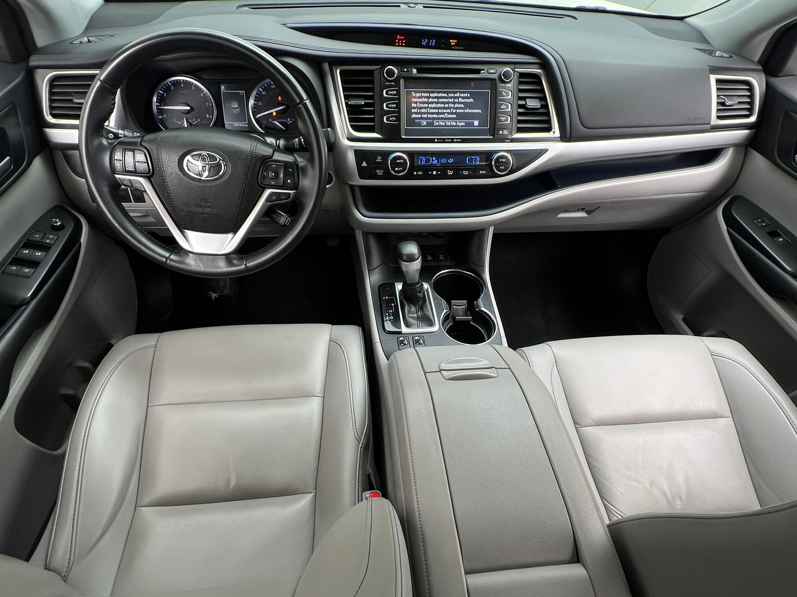 Thumbnail: 2019 Toyota Highlander - 2