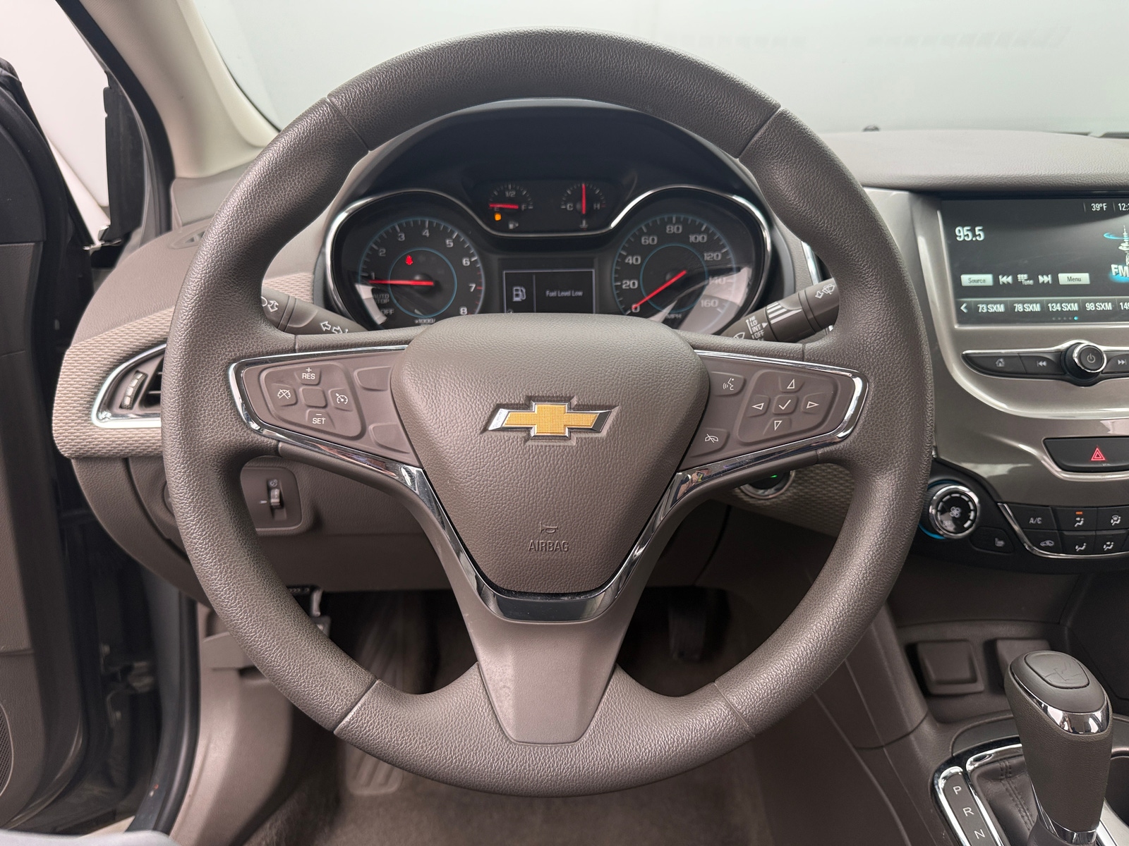 Thumbnail: 2018 Chevrolet Cruze - 5