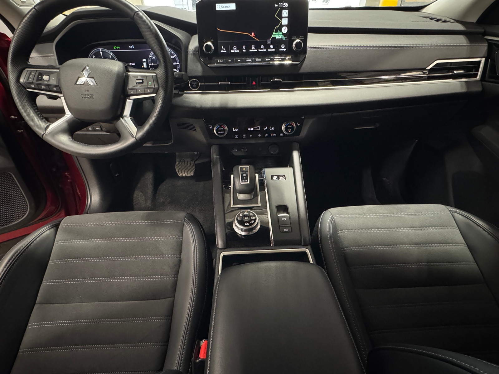 Thumbnail: 2024 Mitsubishi Outlander - 2