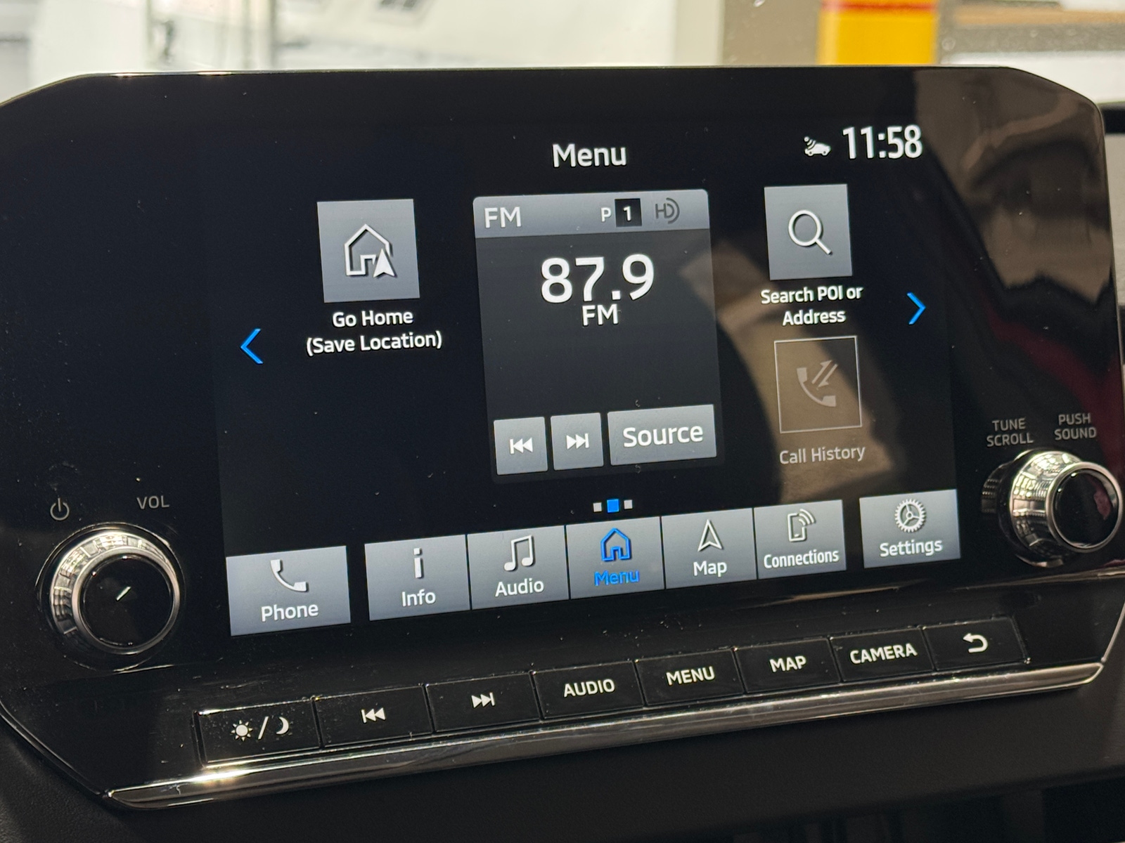 Thumbnail: 2024 Mitsubishi Outlander - 3