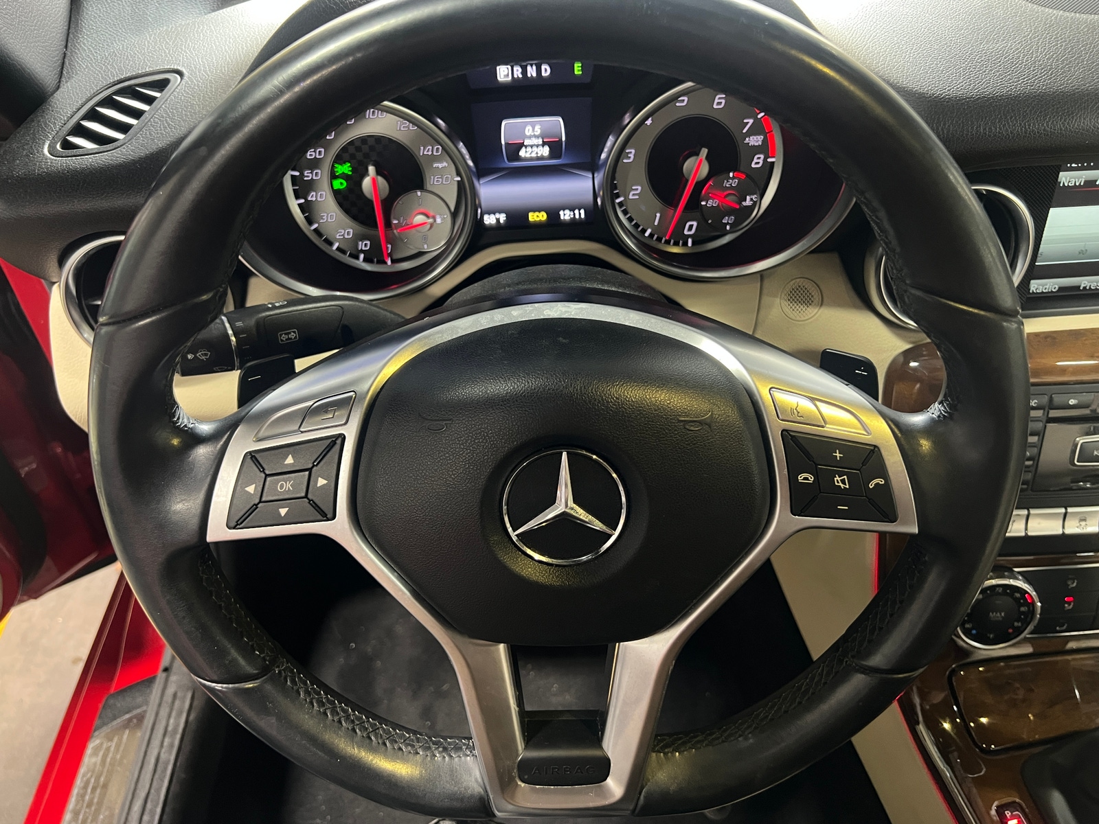 Thumbnail: 2014 Mercedes-Benz SLK - 4