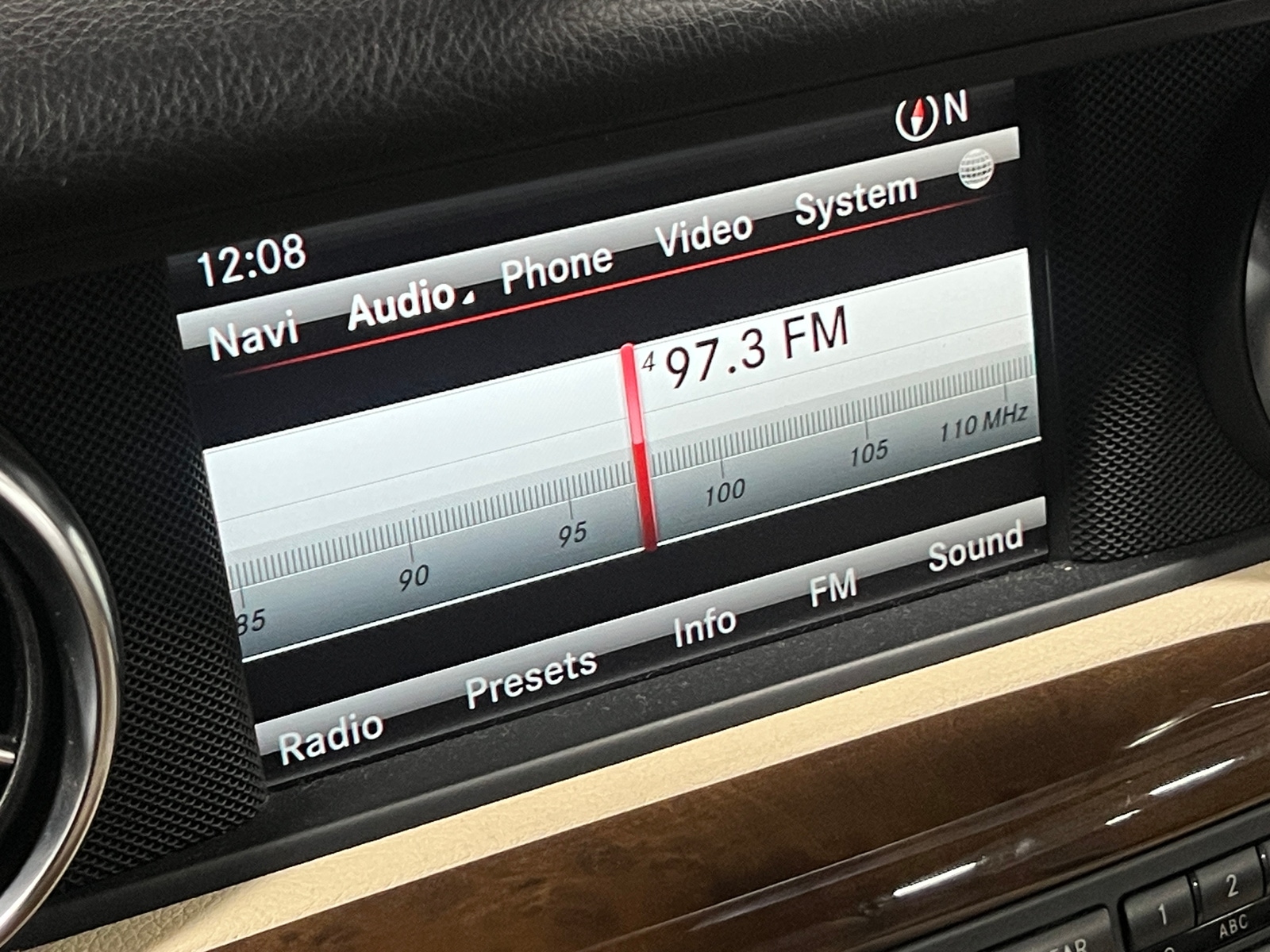 Thumbnail: 2014 Mercedes-Benz SLK - 3