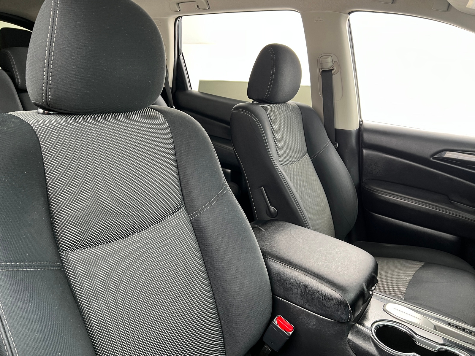 Thumbnail: 2019 Nissan Pathfinder - 2