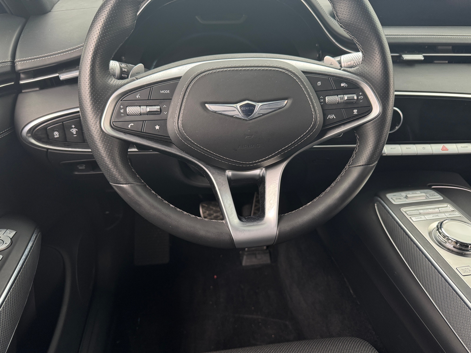 Thumbnail: 2023 Genesis GV70 - 4