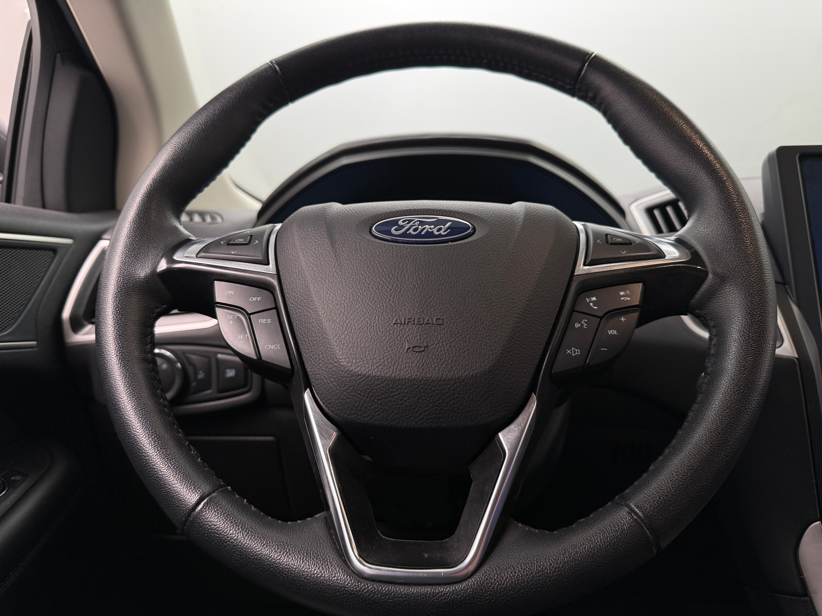 Thumbnail: 2024 Ford Edge - 4