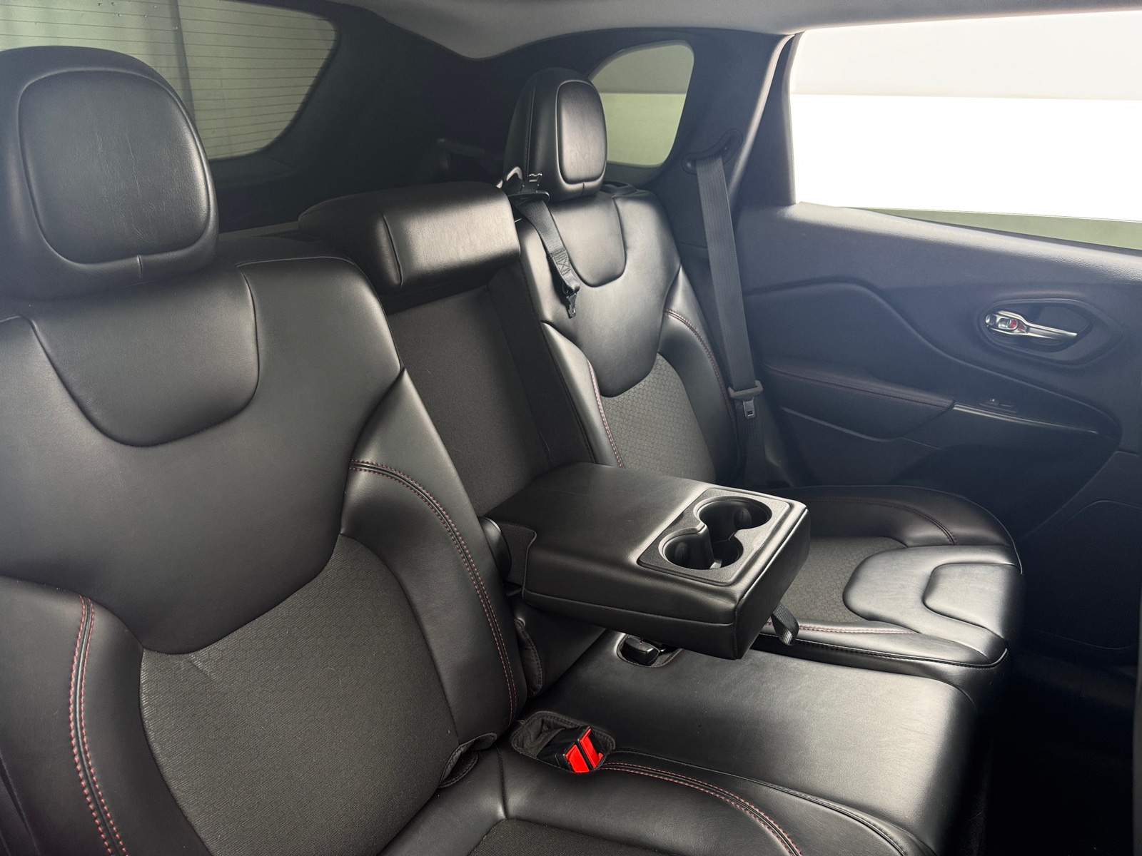 Thumbnail: 2021 Jeep Cherokee - 5