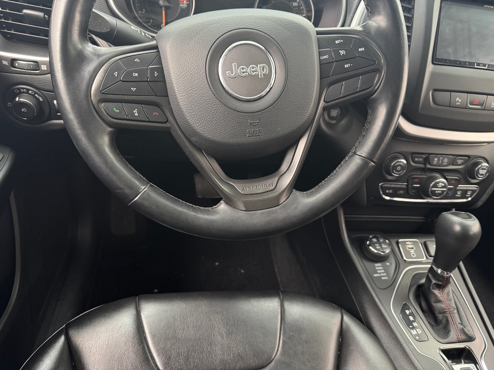 Thumbnail: 2021 Jeep Cherokee - 4