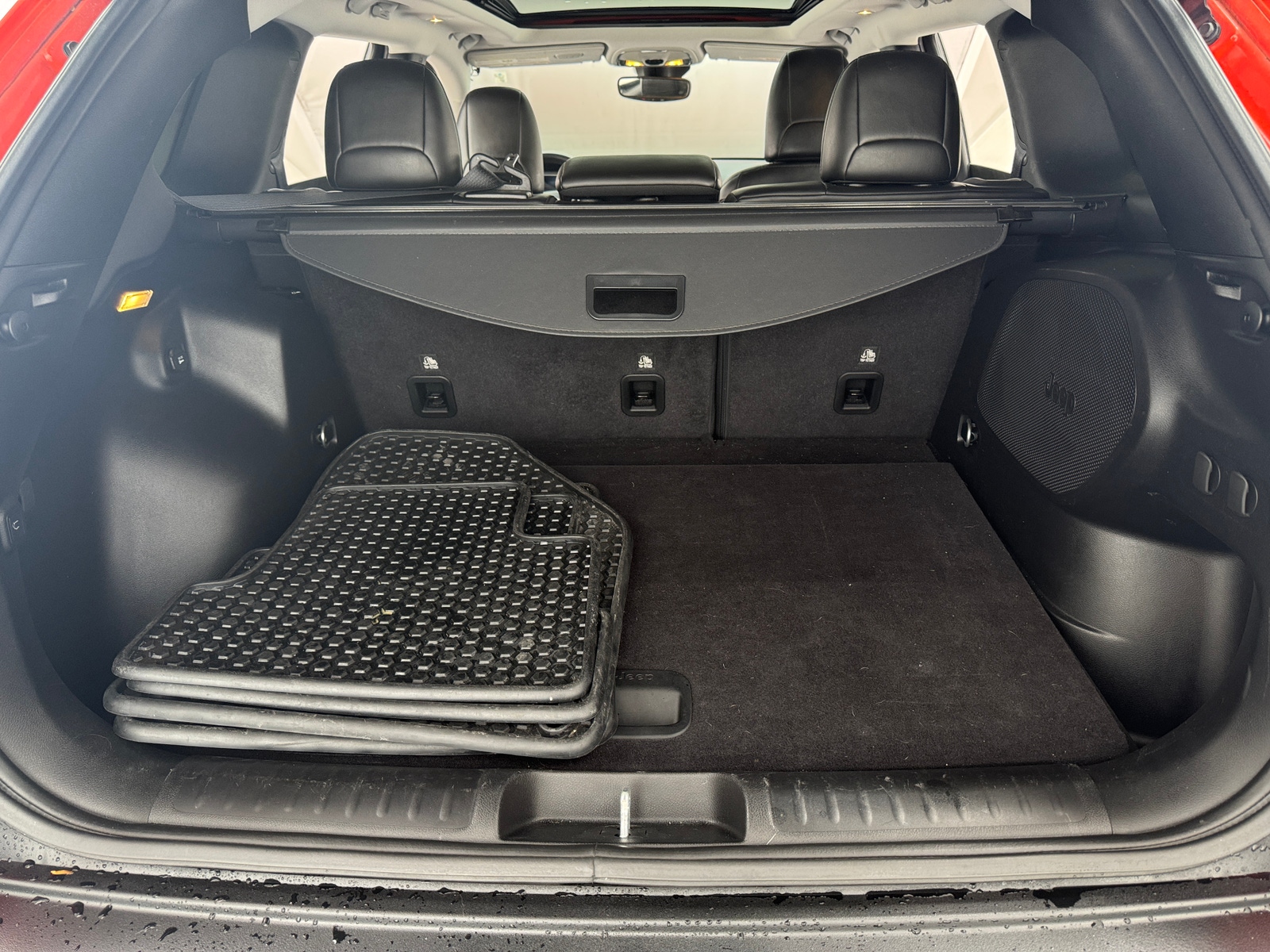 Thumbnail: 2021 Jeep Cherokee - 6