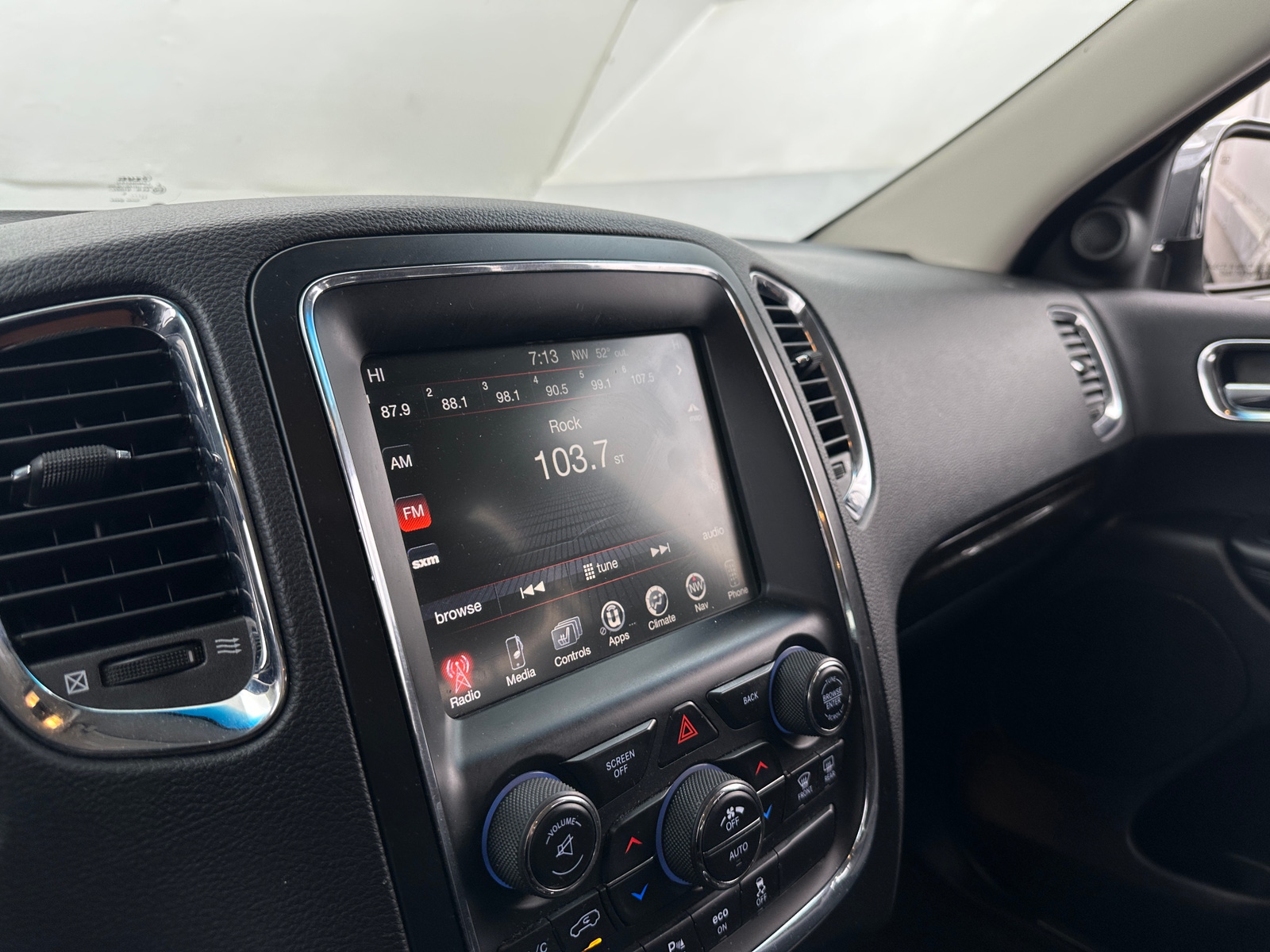 Thumbnail: 2015 Dodge Durango - 3