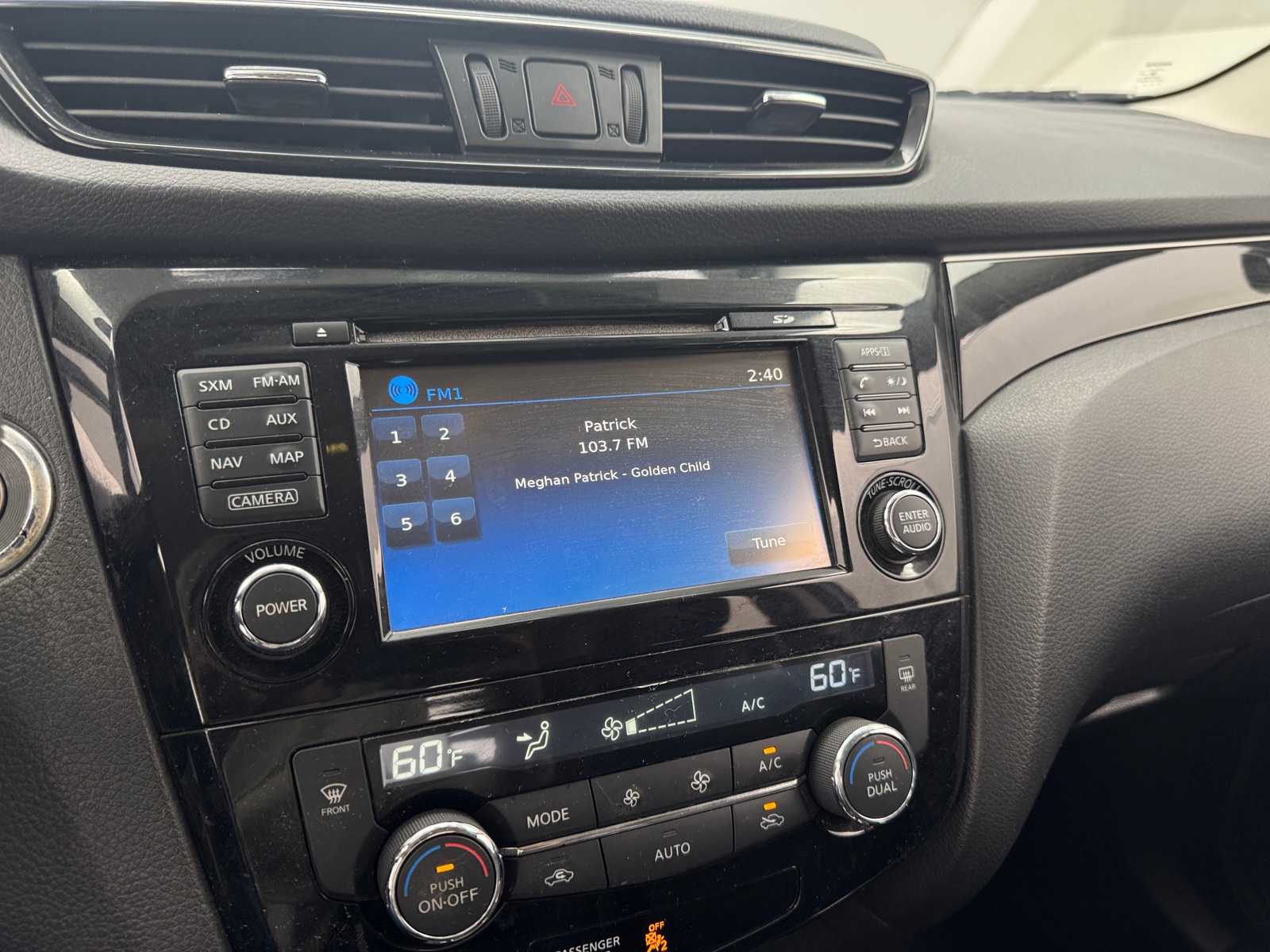 Thumbnail: 2017 Nissan Rogue Sport - 3