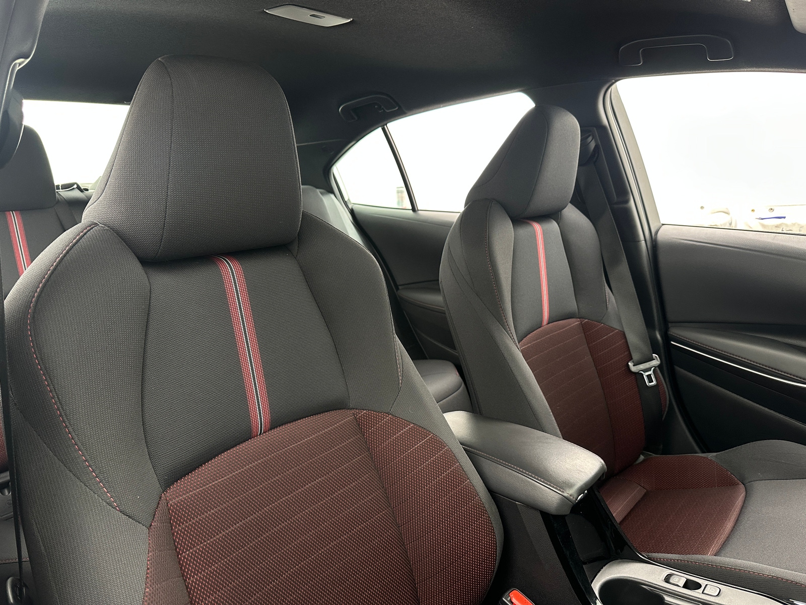 Thumbnail: 2025 Toyota Corolla - 2