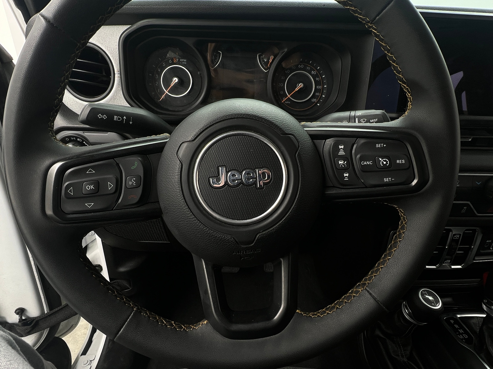 Thumbnail: 2025 Jeep Gladiator - 5