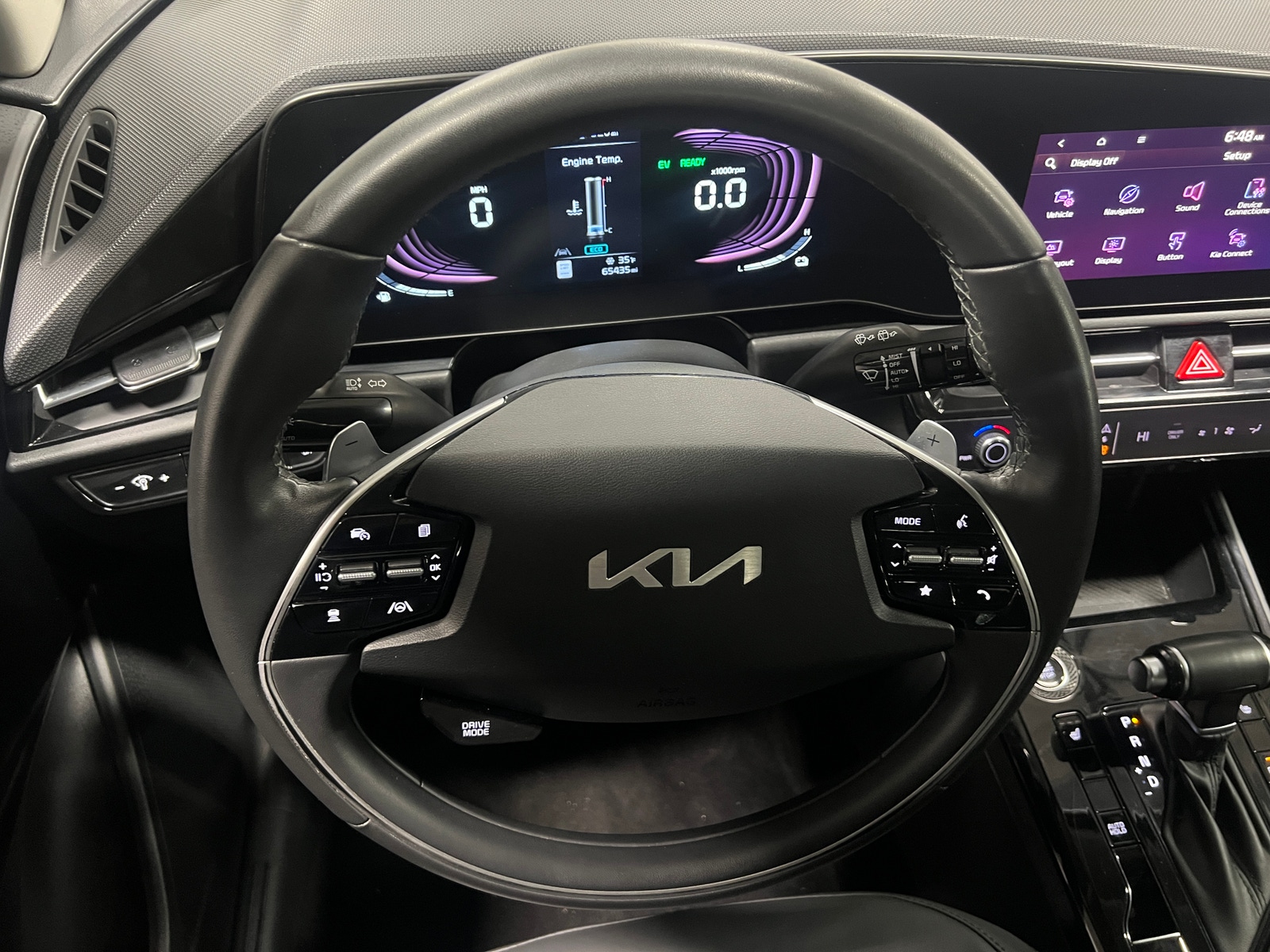 Thumbnail: 2023 Kia Niro - 4