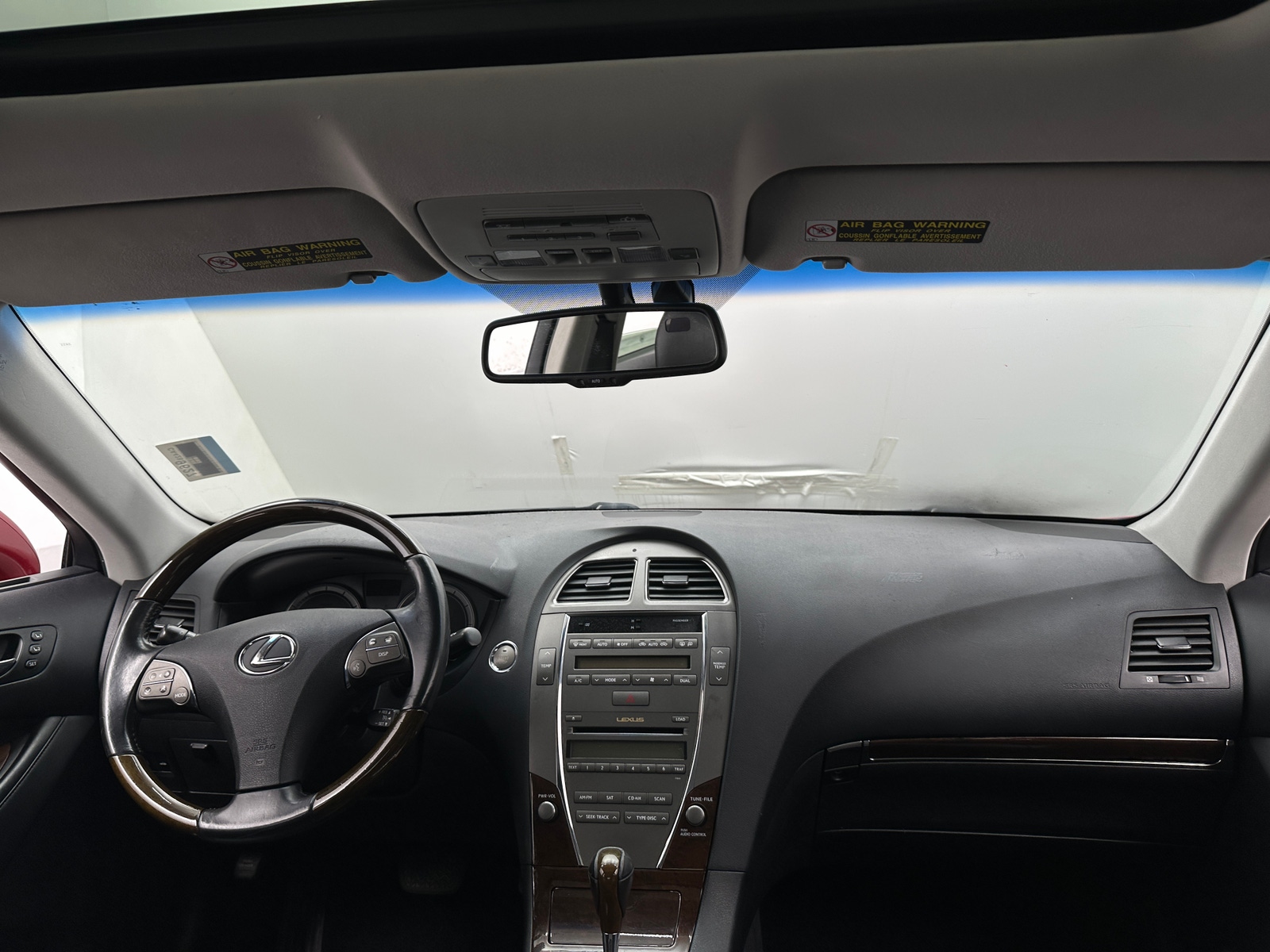 Thumbnail: 2011 Lexus ES - 2