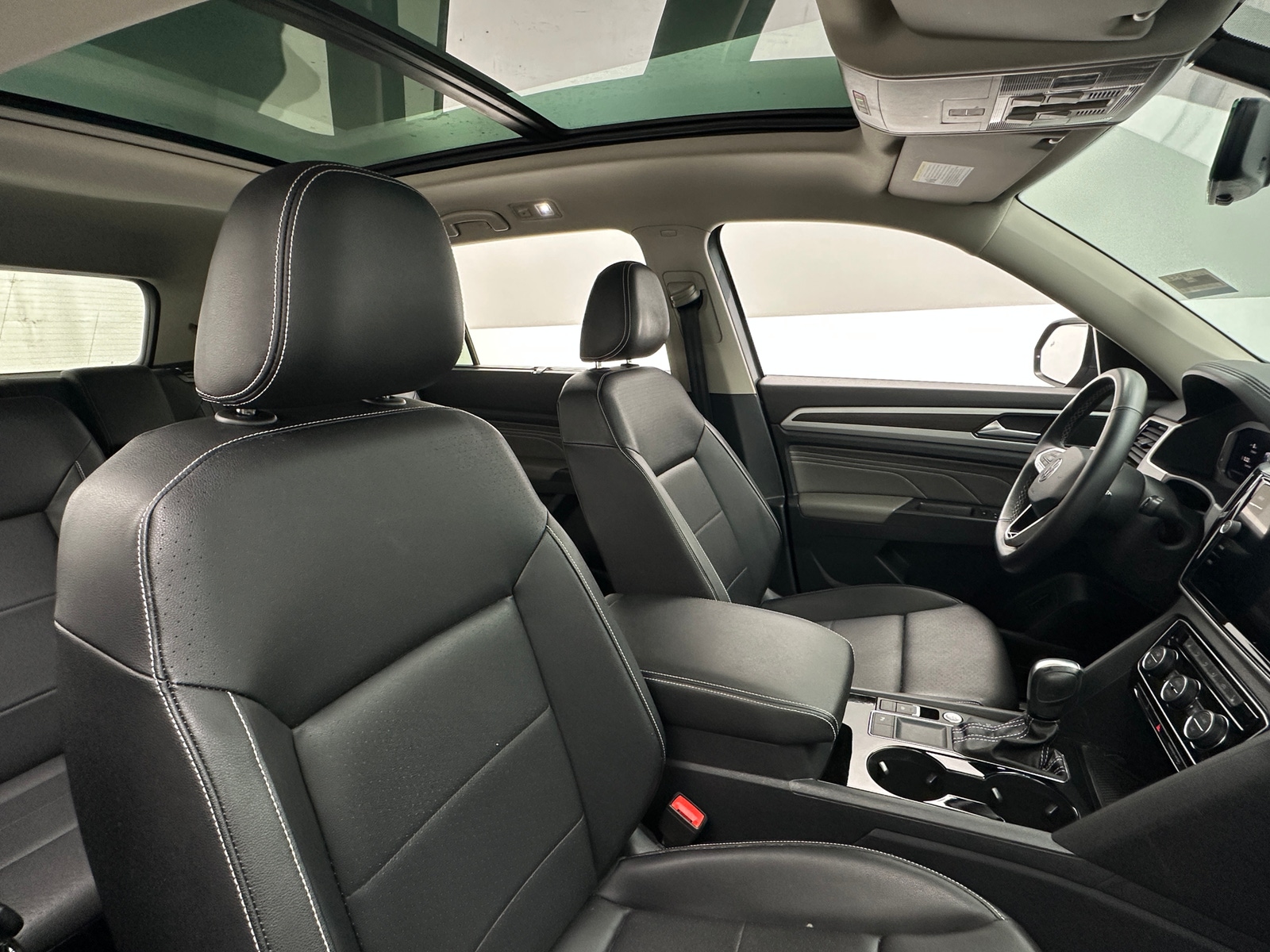 Thumbnail: 2023 Volkswagen Atlas - 2