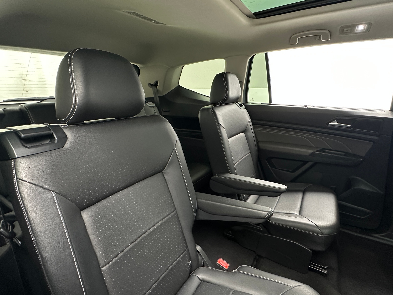 Thumbnail: 2023 Volkswagen Atlas - 6