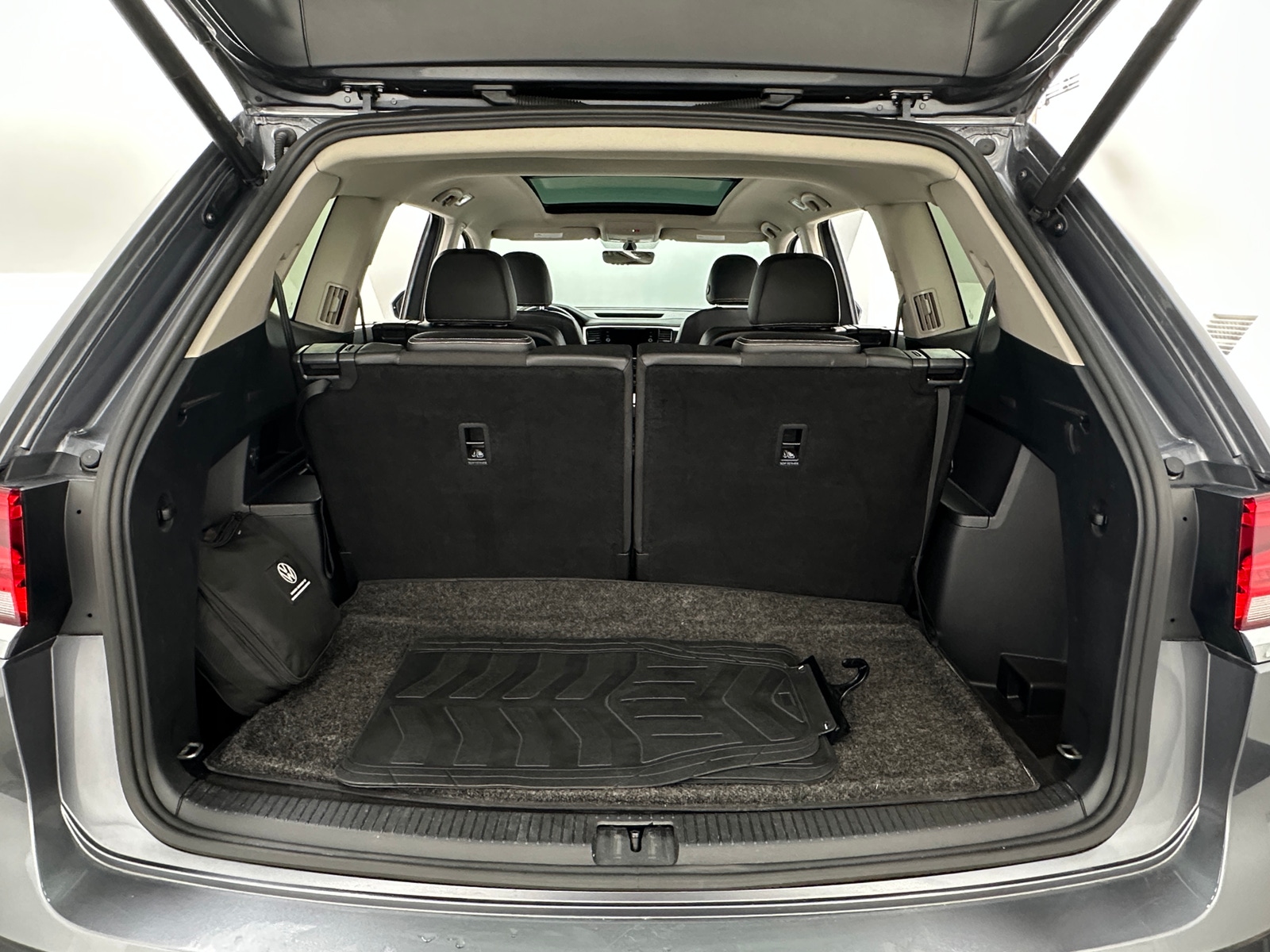 Thumbnail: 2023 Volkswagen Atlas - 7