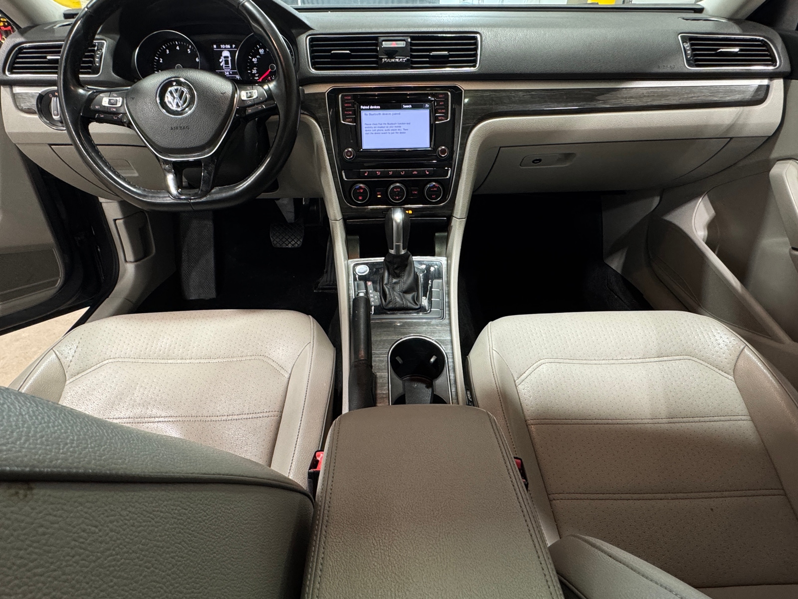 Thumbnail: 2018 Volkswagen Passat - 3