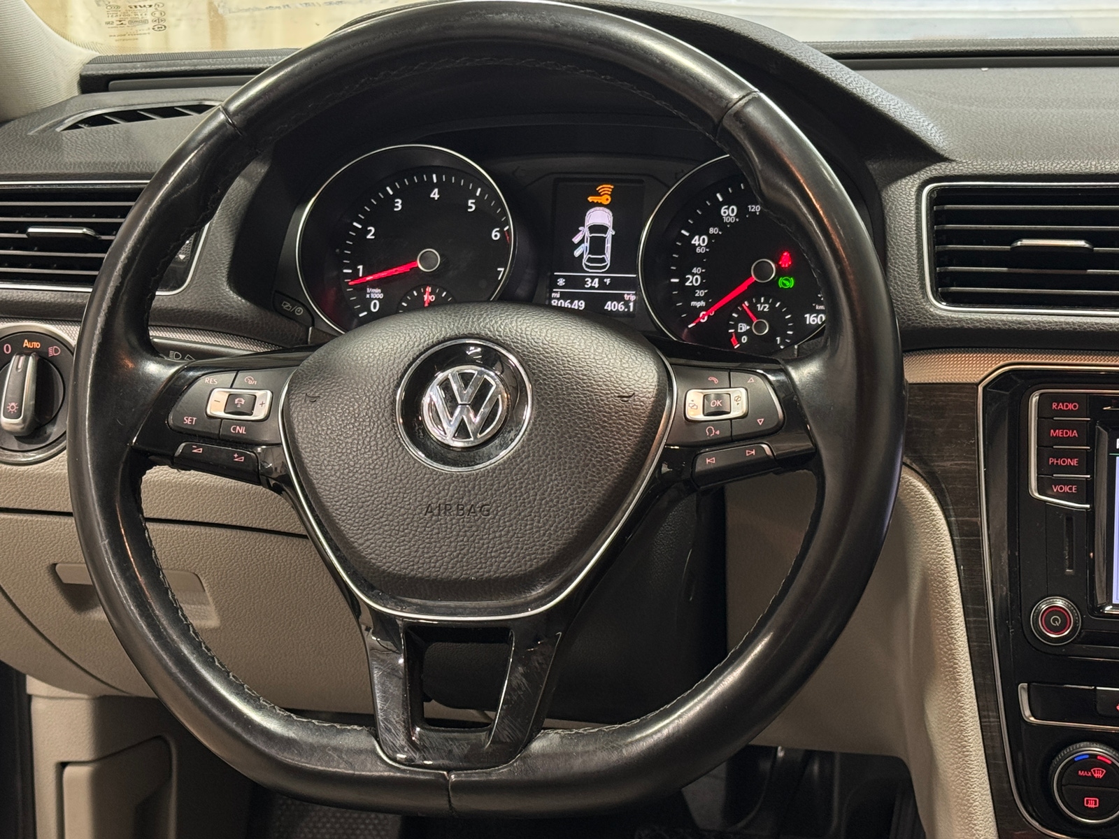 Thumbnail: 2018 Volkswagen Passat - 5