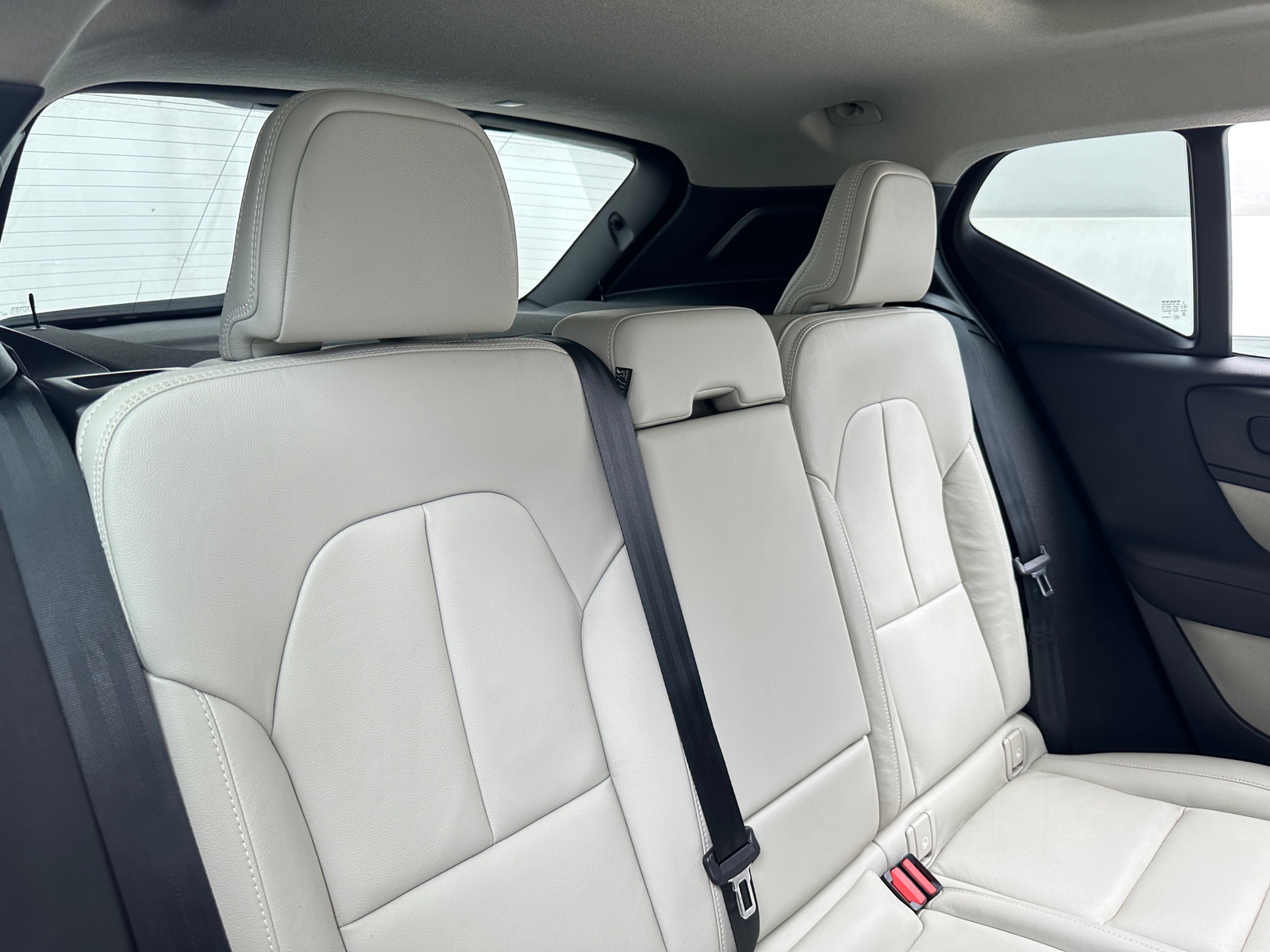 Thumbnail: 2021 Volvo XC40 - 5