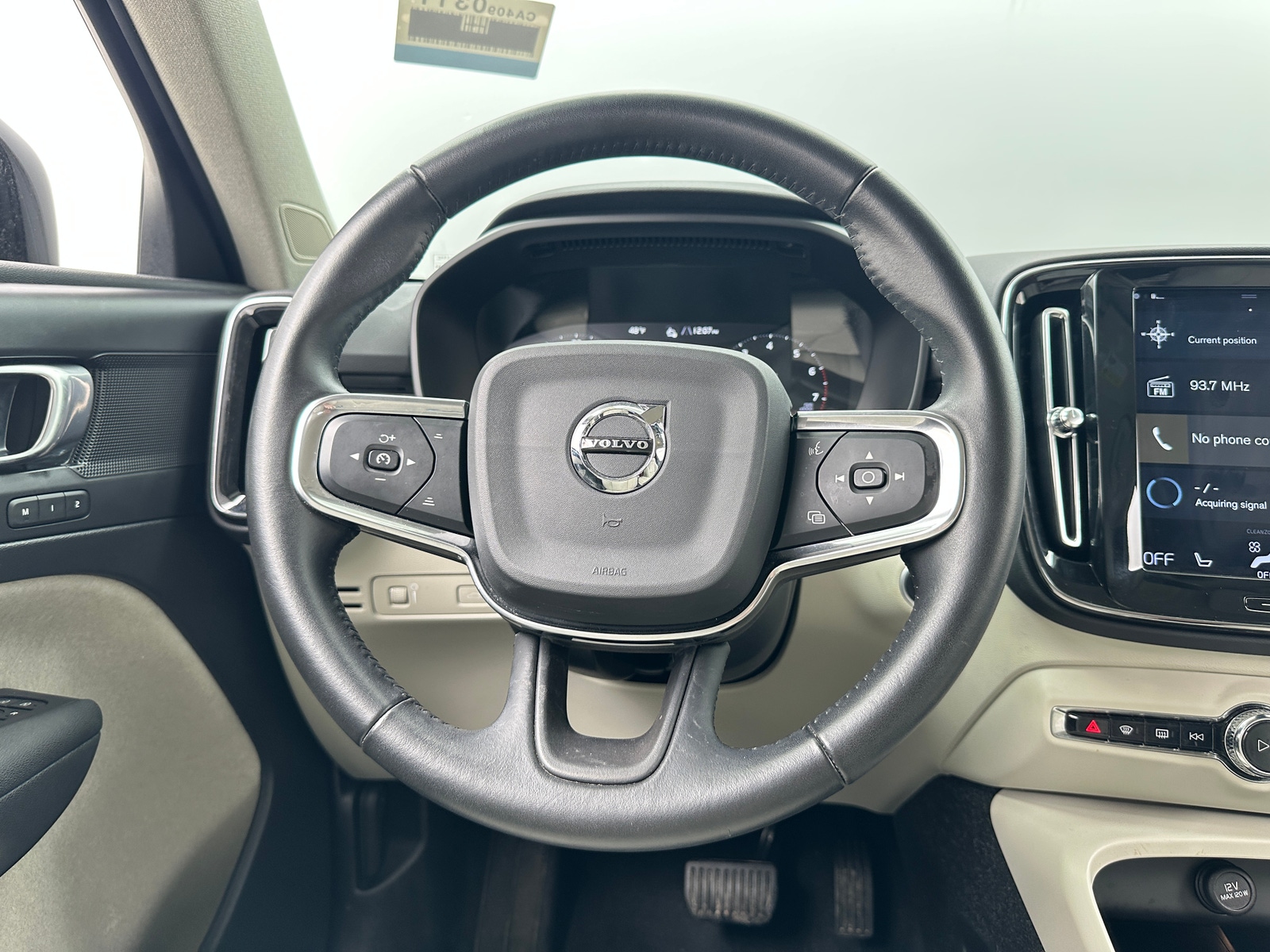 Thumbnail: 2021 Volvo XC40 - 4