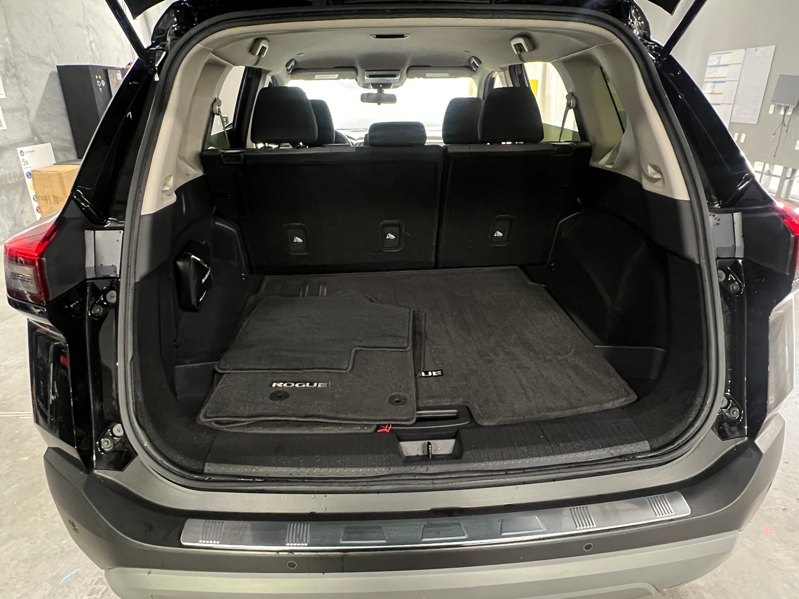 Thumbnail: 2023 Nissan Rogue - 7