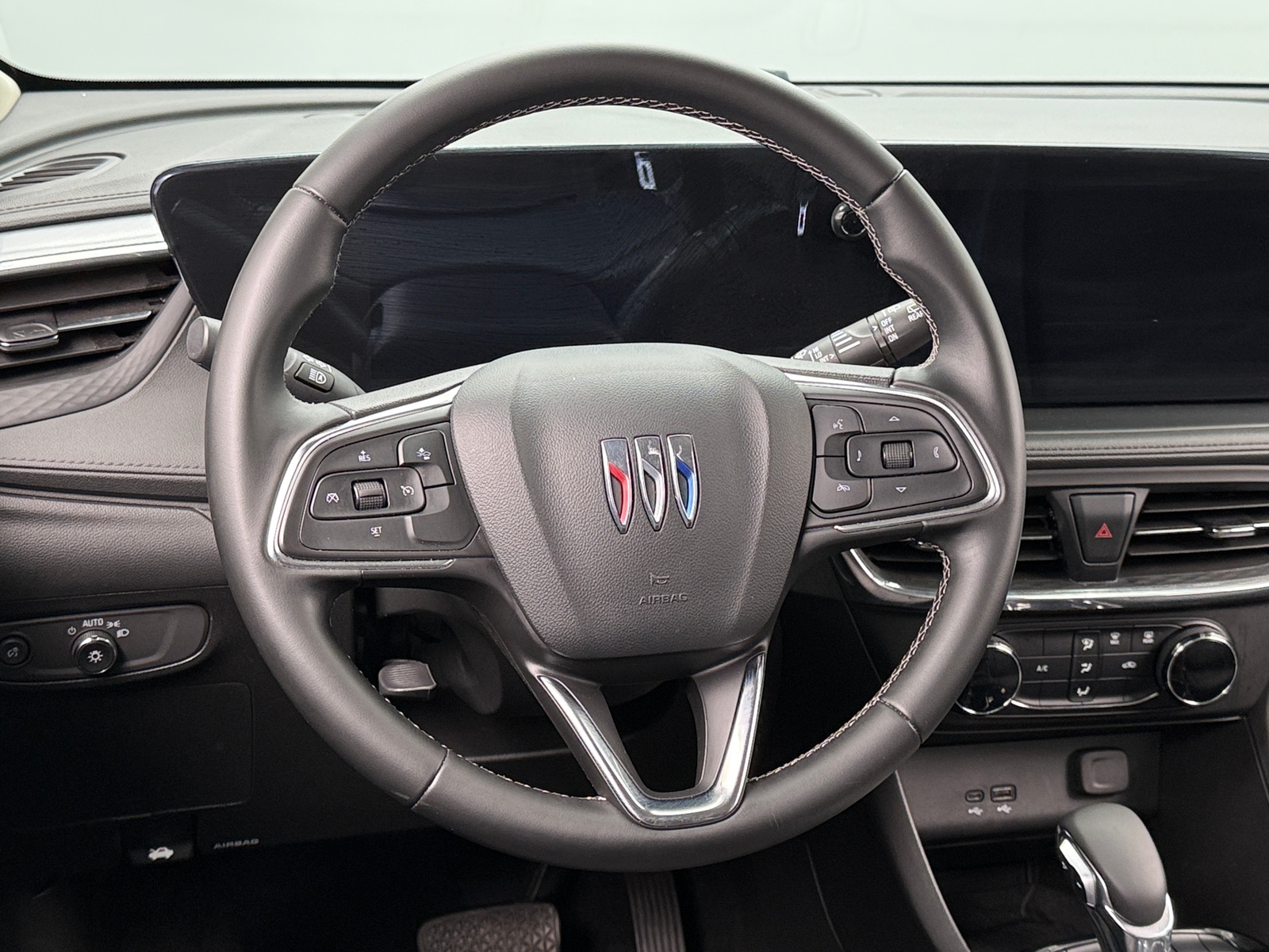 Thumbnail: 2025 Buick Encore GX - 4