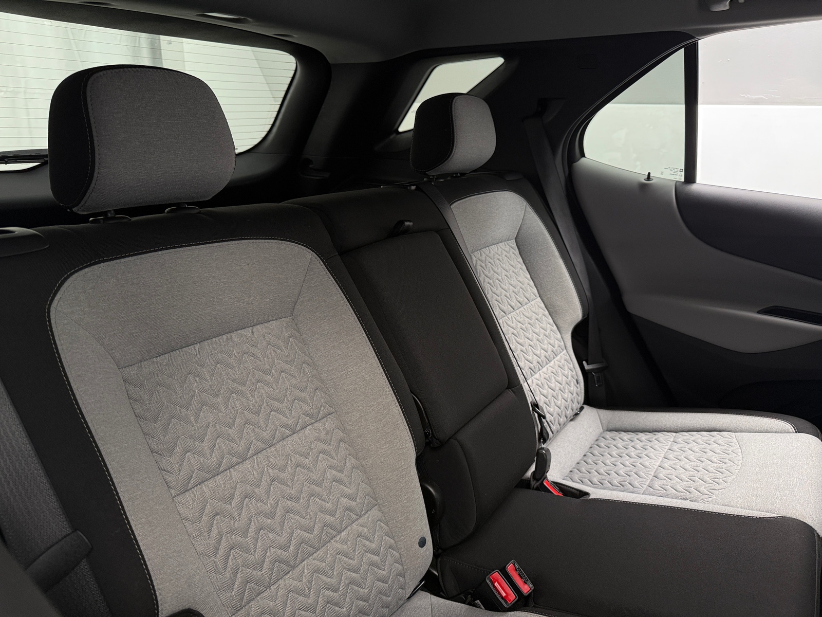 Thumbnail: 2022 Chevrolet Equinox - 6