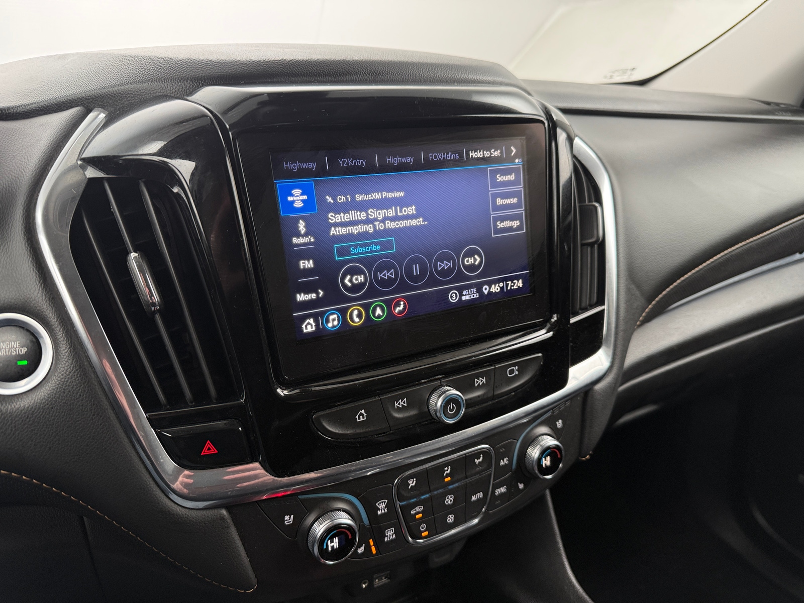 Thumbnail: 2021 Chevrolet Traverse - 3