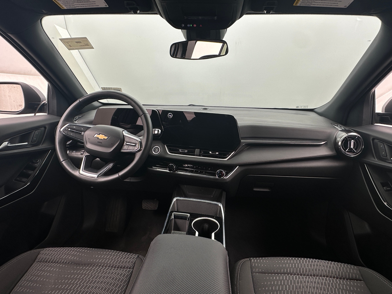 Thumbnail: 2025 Chevrolet Equinox - 3