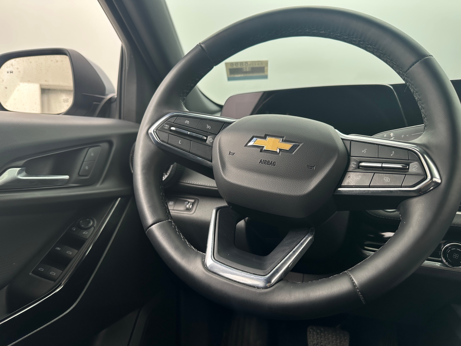 Thumbnail: 2025 Chevrolet Equinox - 5