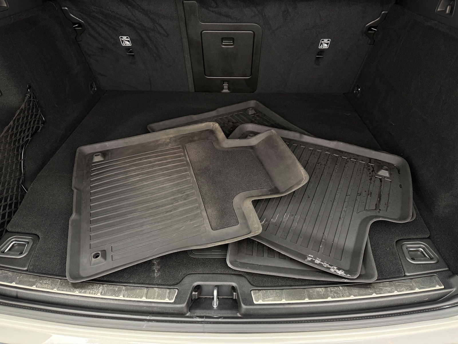 Thumbnail: 2022 Volvo XC60 - 6