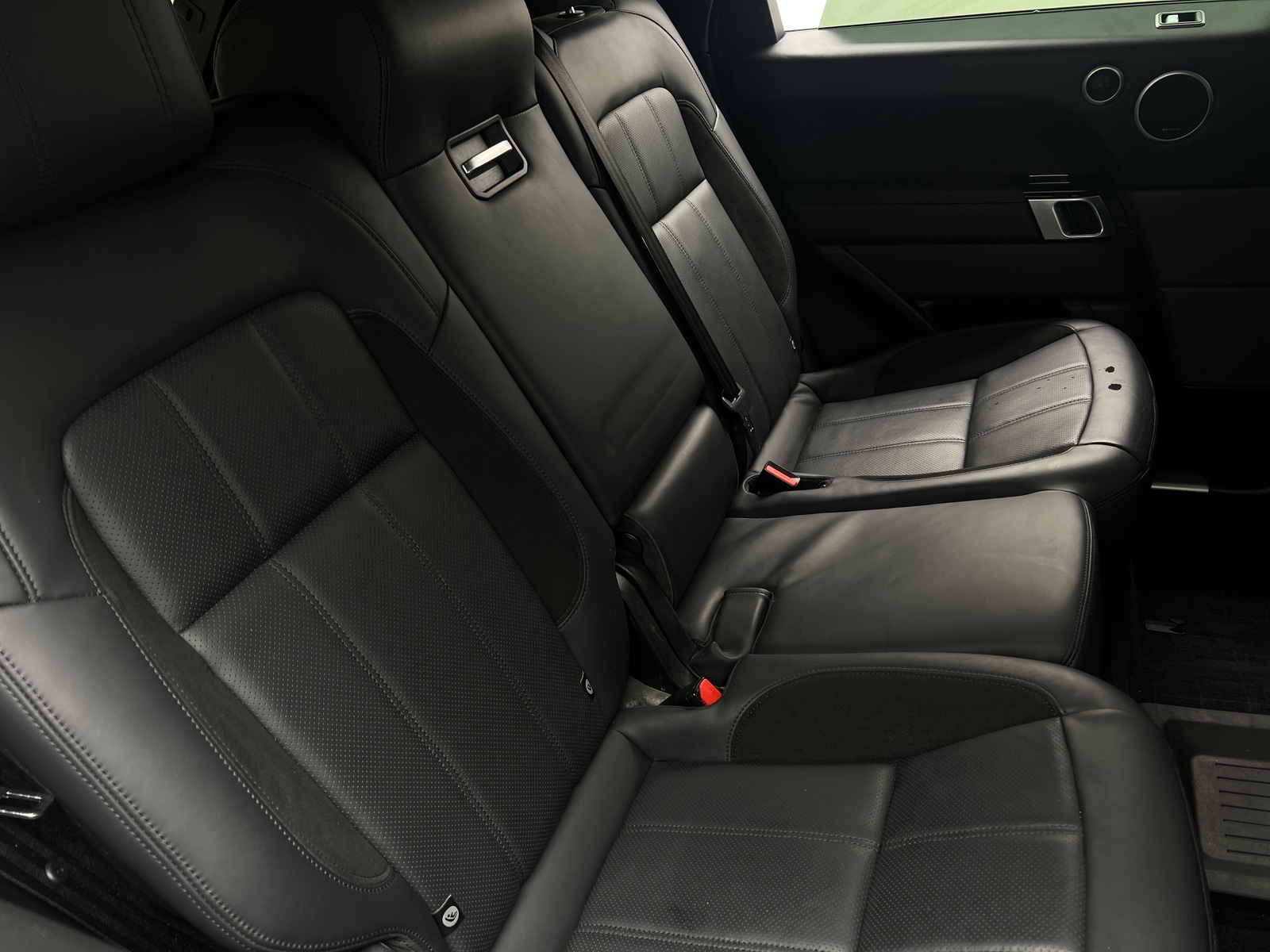 Thumbnail: 2022 Land Rover Range Rover Sport - 5