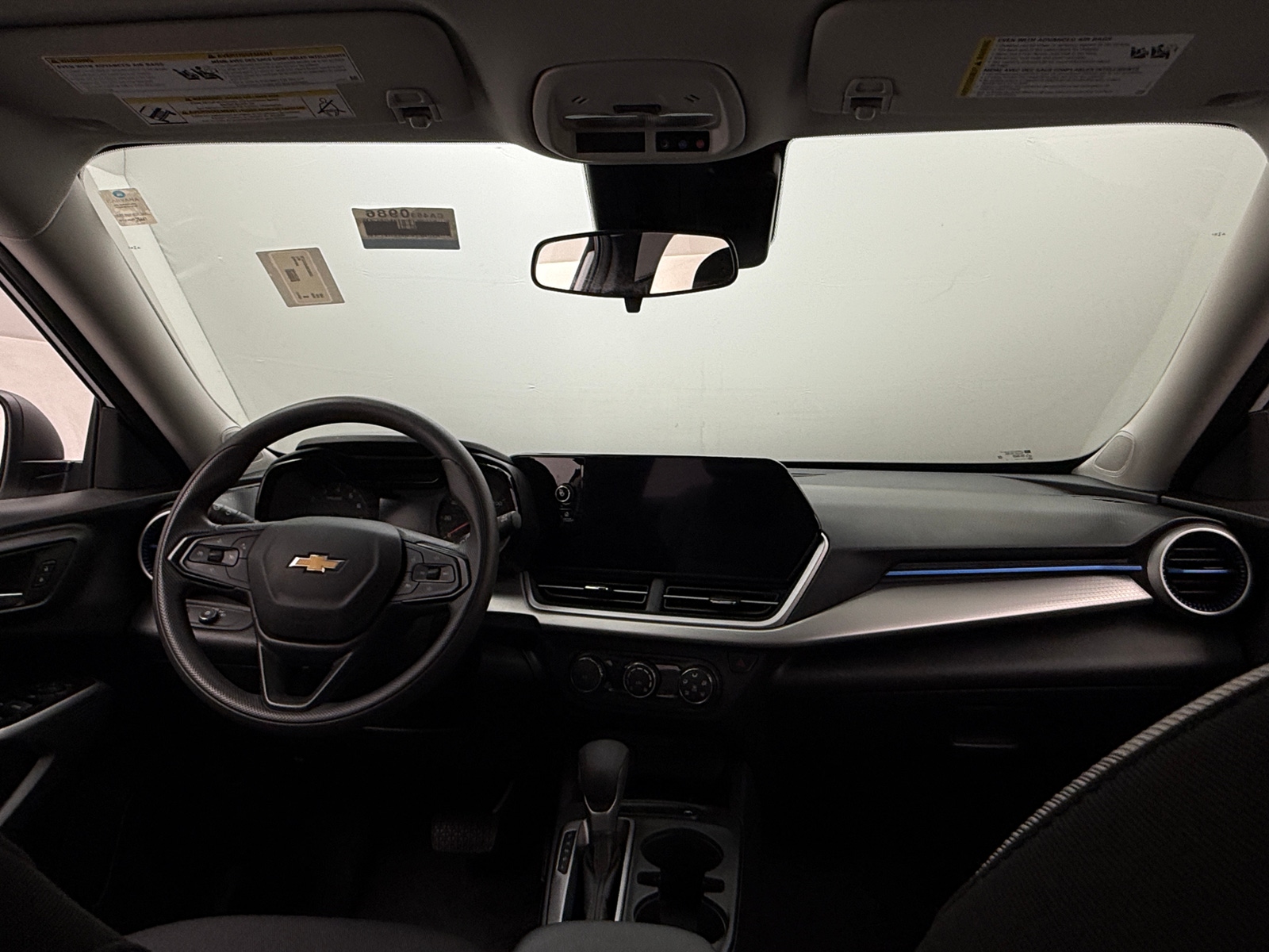 Thumbnail: 2025 Chevrolet Trax - 3