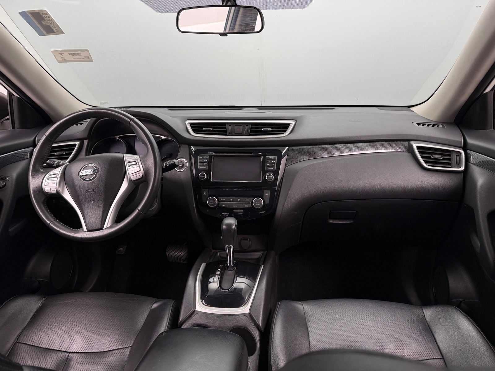 Thumbnail: 2016 Nissan Rogue - 2