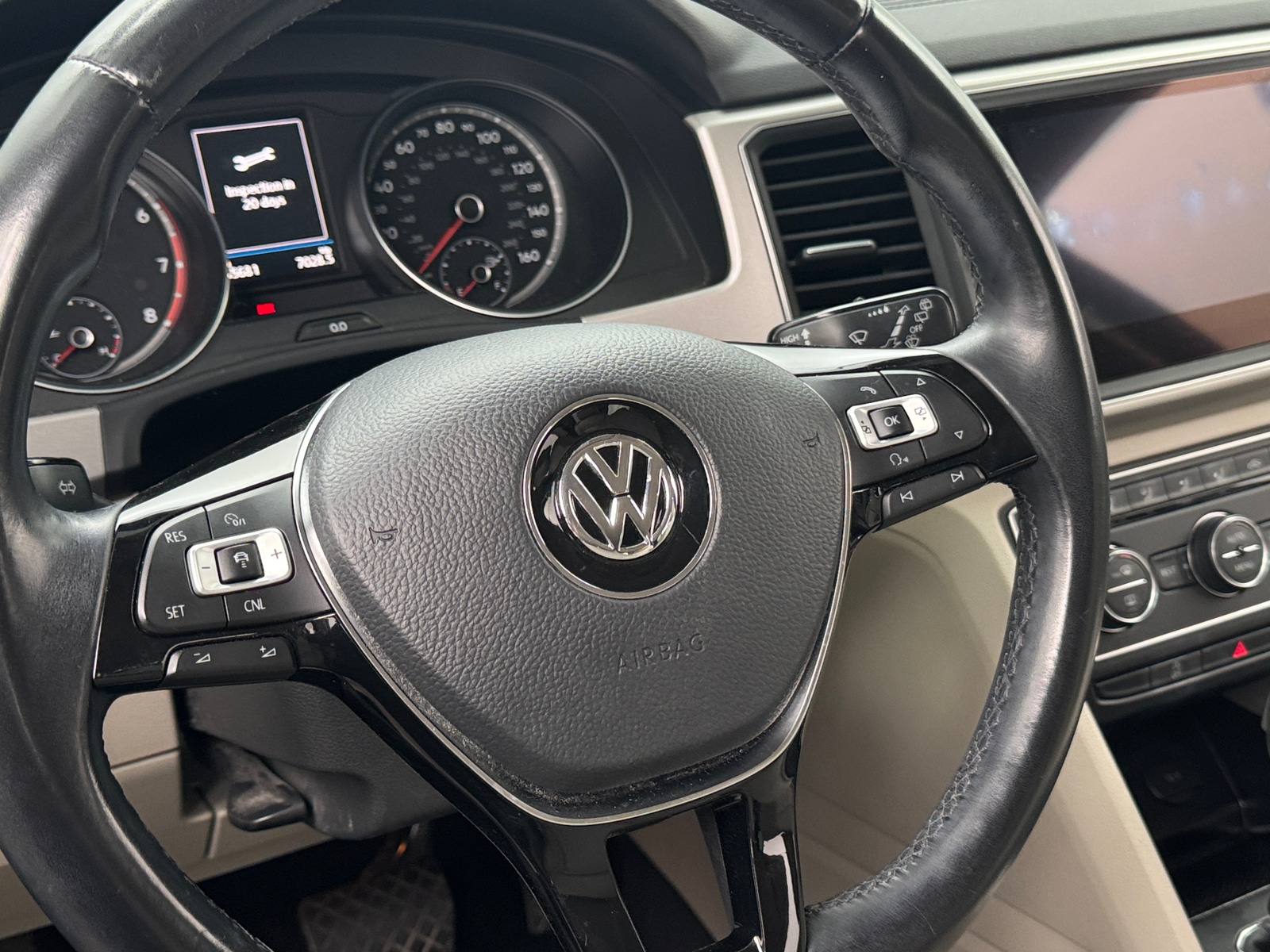 Thumbnail: 2018 Volkswagen Atlas - 4