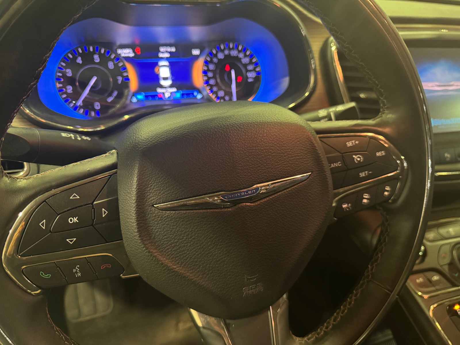 Thumbnail: 2015 Chrysler 200 - 4