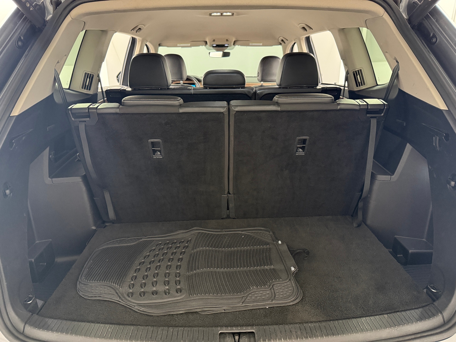 Thumbnail: 2024 Volkswagen Atlas - 6