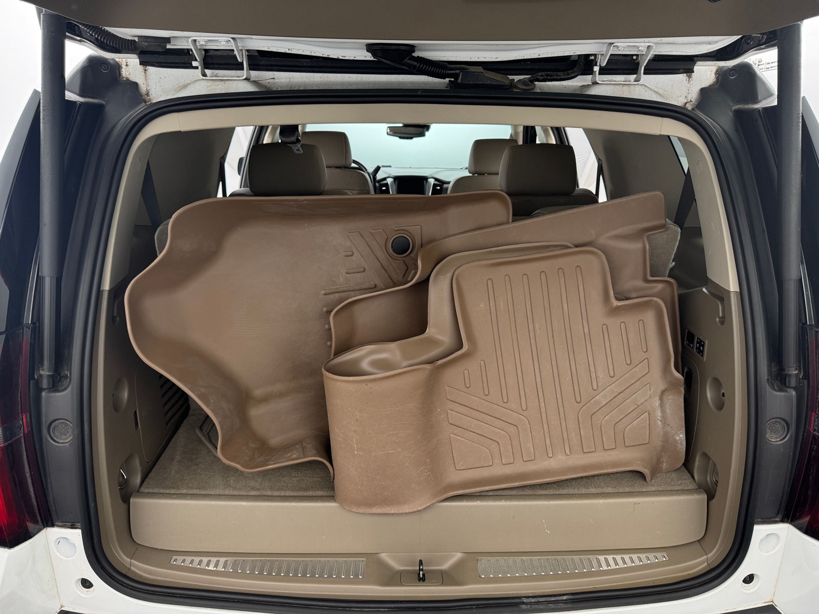 Thumbnail: 2018 Chevrolet Tahoe - 6