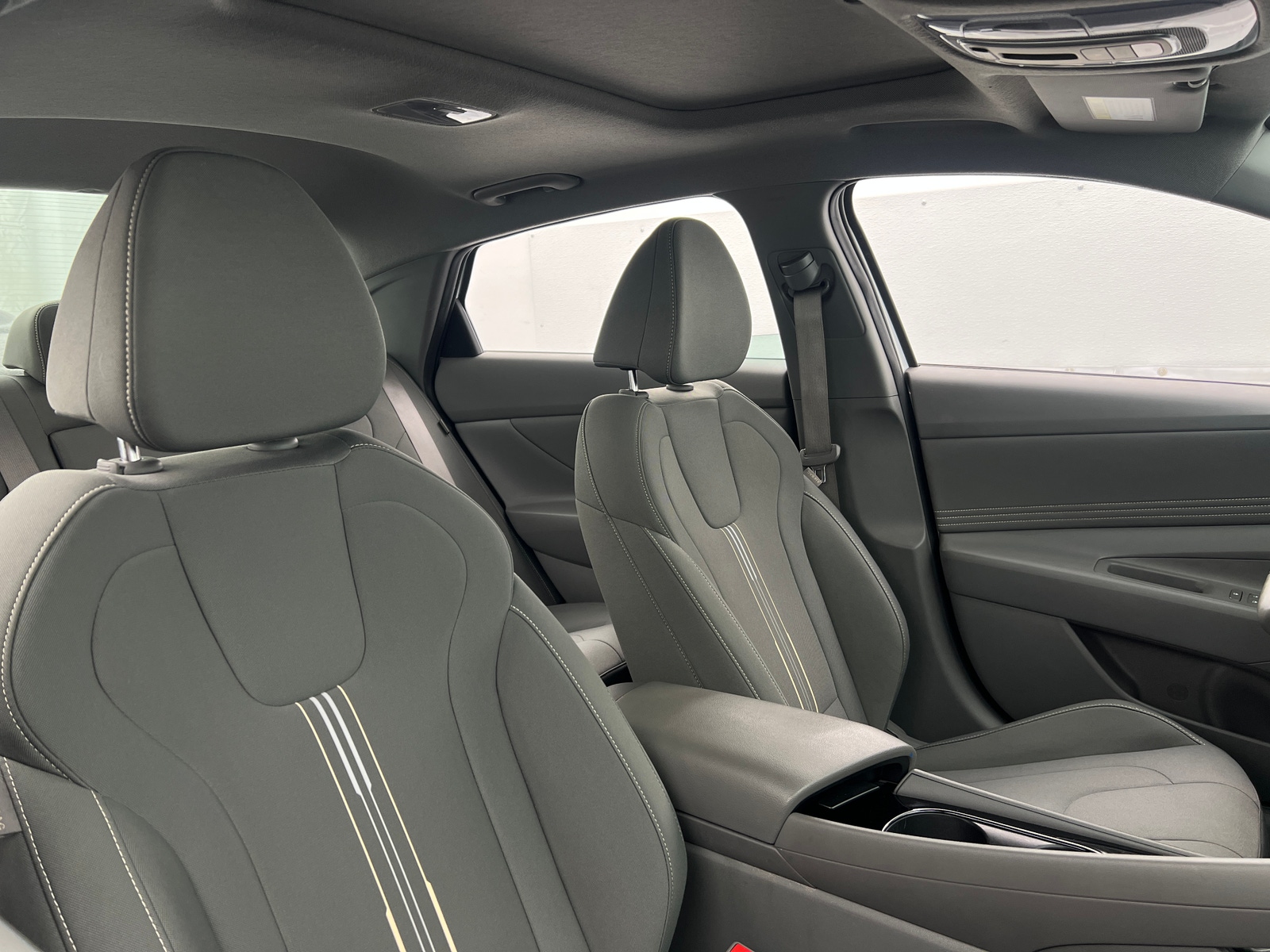 Thumbnail: 2025 Hyundai Elantra - 2