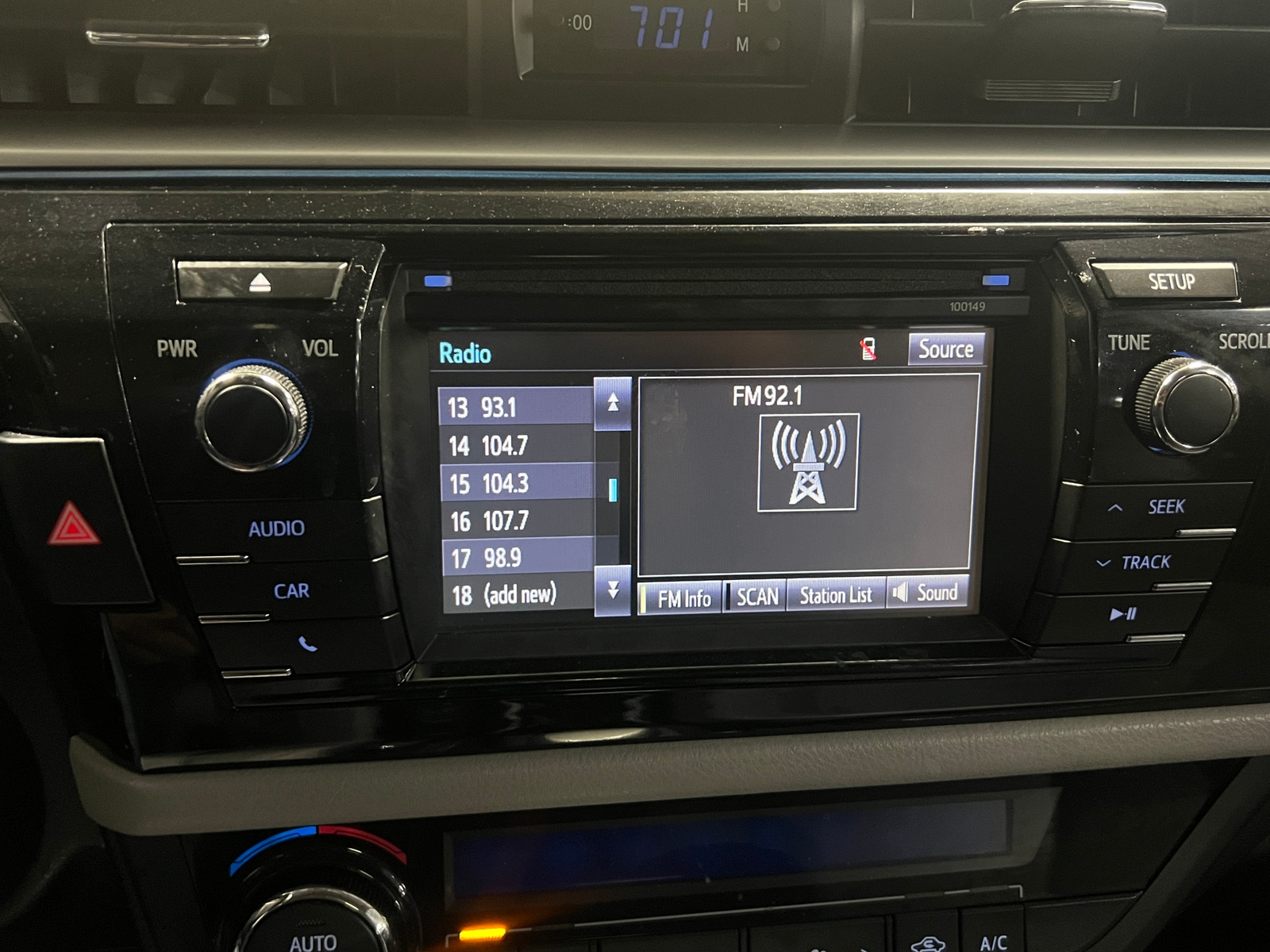 Thumbnail: 2015 Toyota Corolla - 4