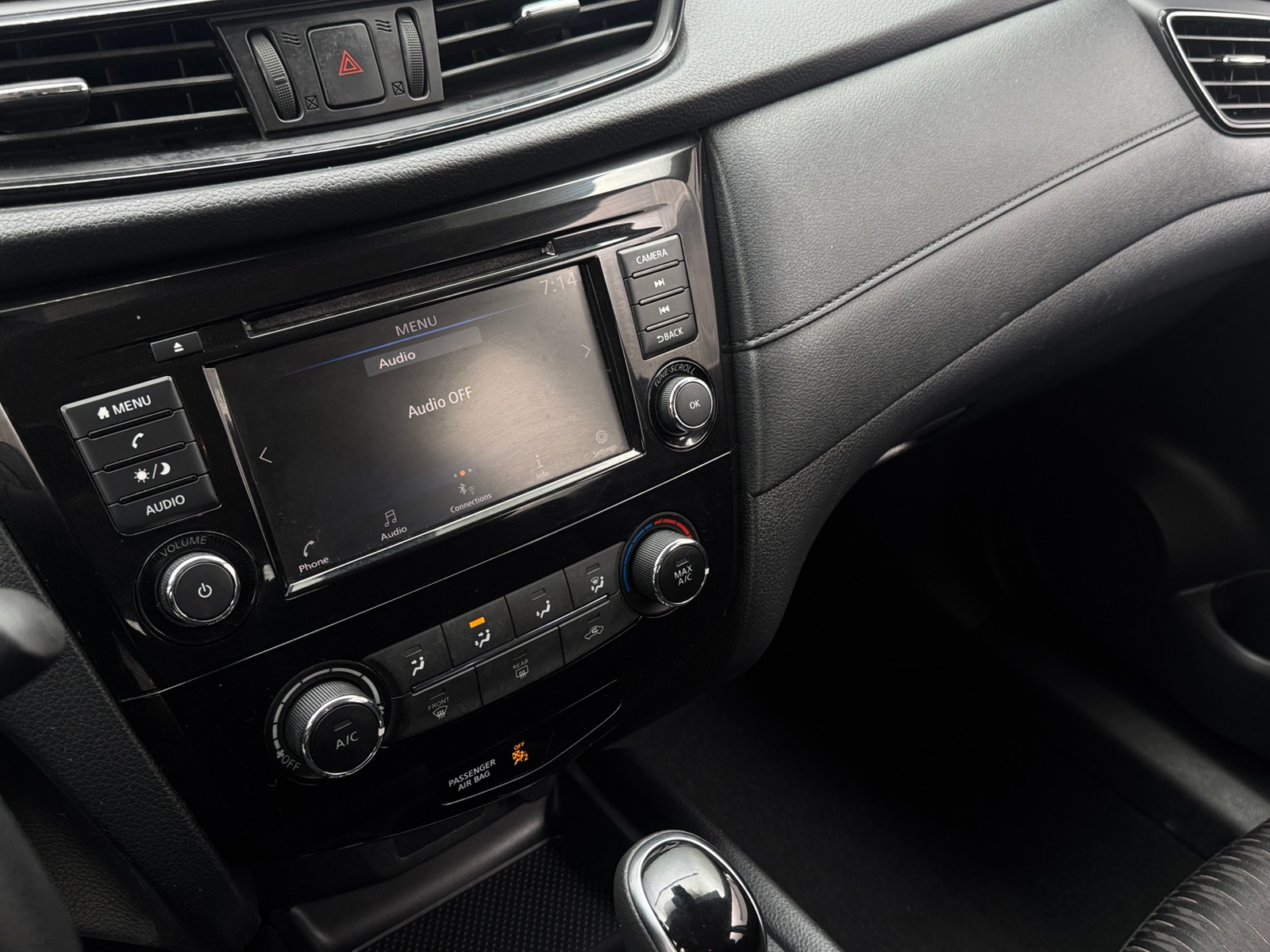 Thumbnail: 2019 Nissan Rogue - 4