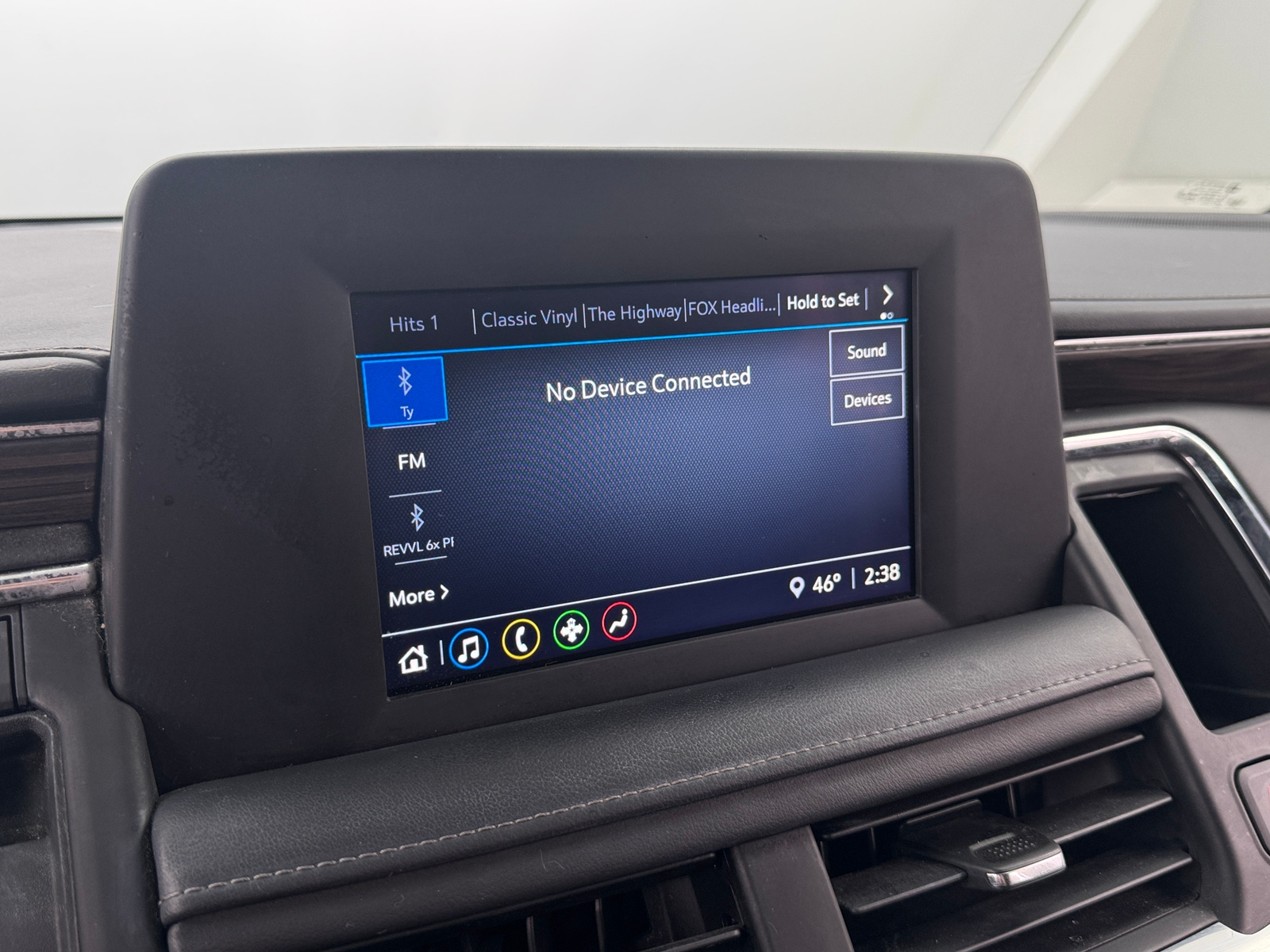 Thumbnail: 2022 Chevrolet Suburban - 4