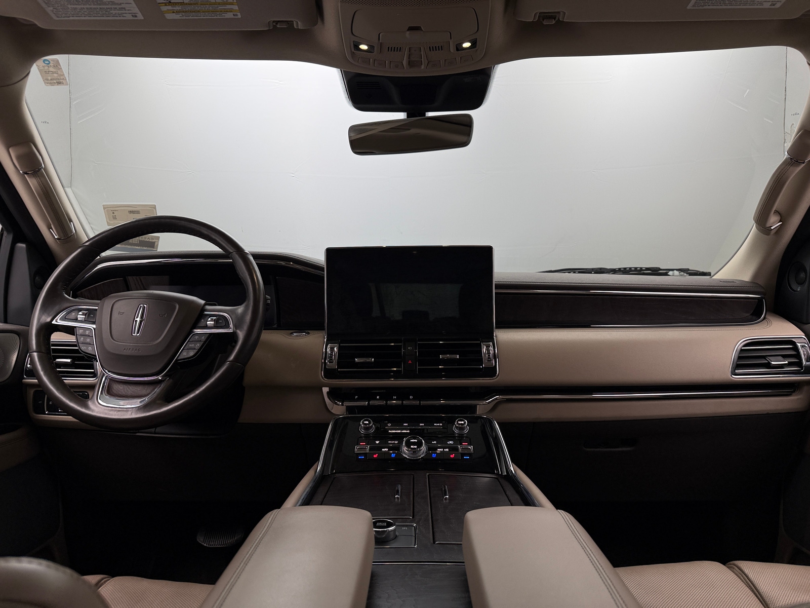 Thumbnail: 2022 Lincoln Navigator - 2