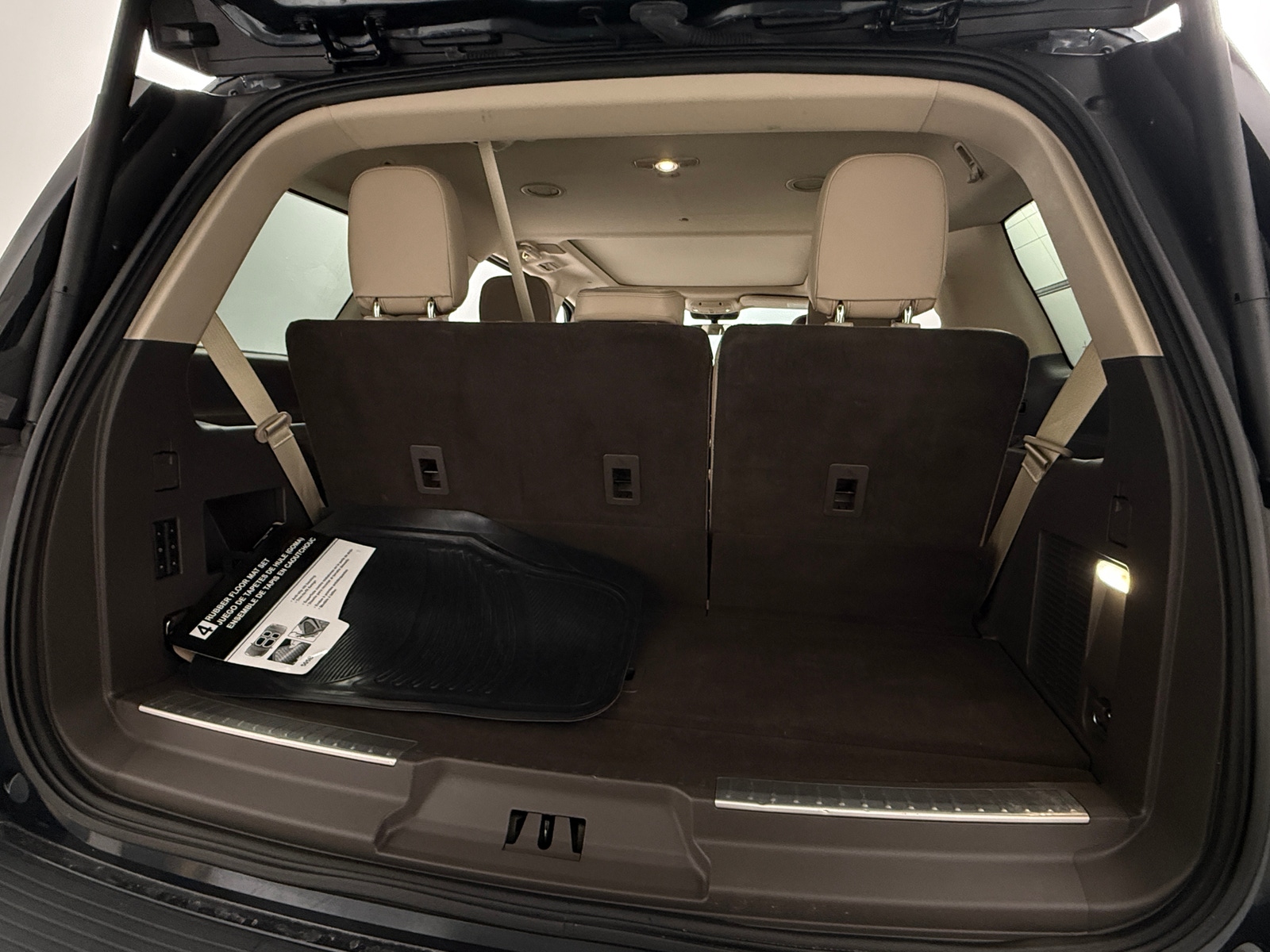 Thumbnail: 2022 Lincoln Navigator - 6