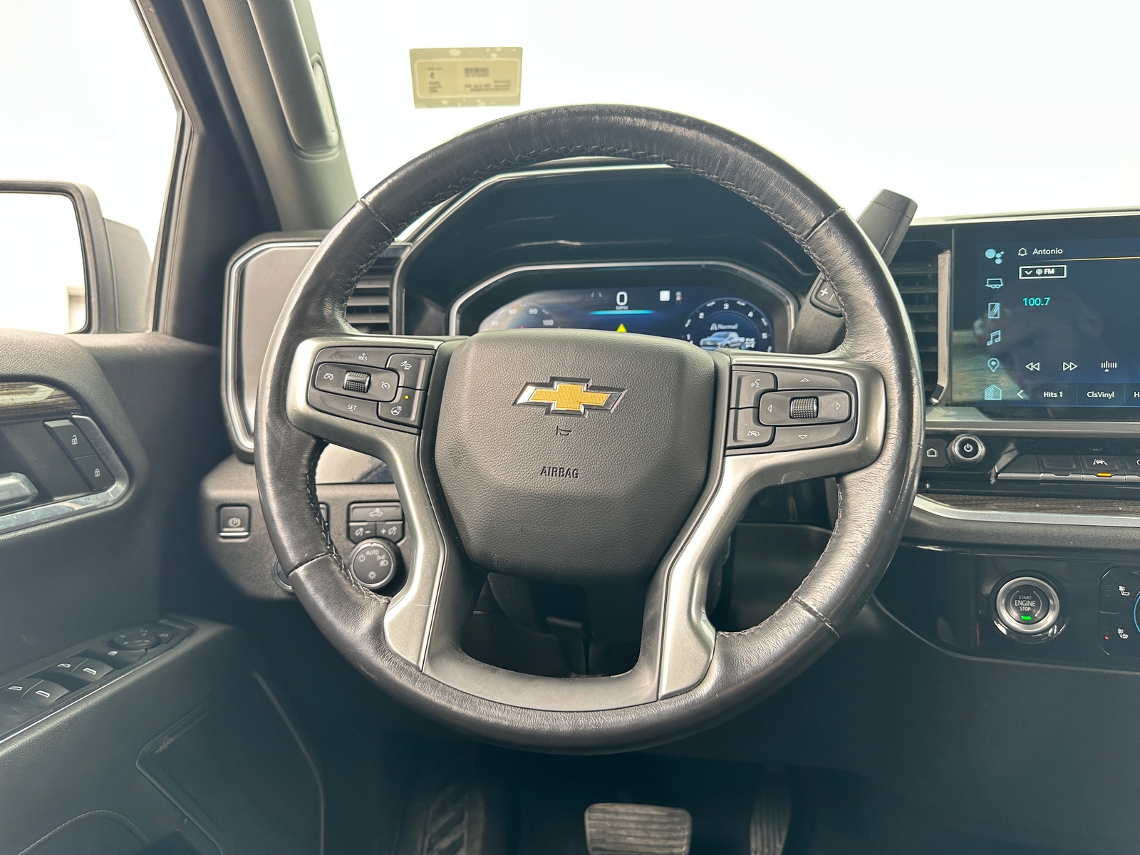 Thumbnail: 2022 Chevrolet Silverado 1500 - 5