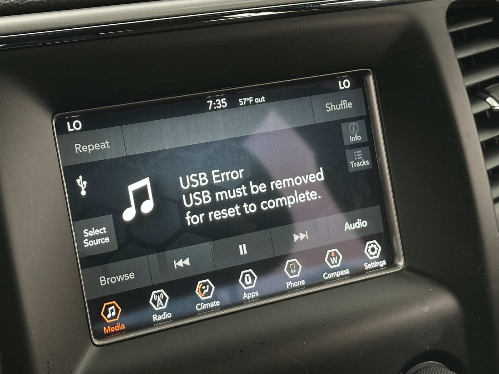 Thumbnail: 2020 Jeep Grand Cherokee - 4