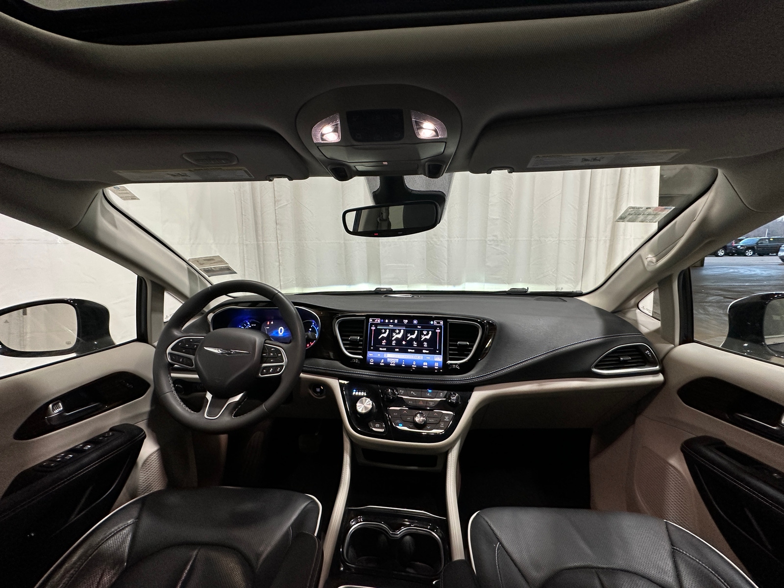 Thumbnail: 2023 Chrysler Pacifica - 2